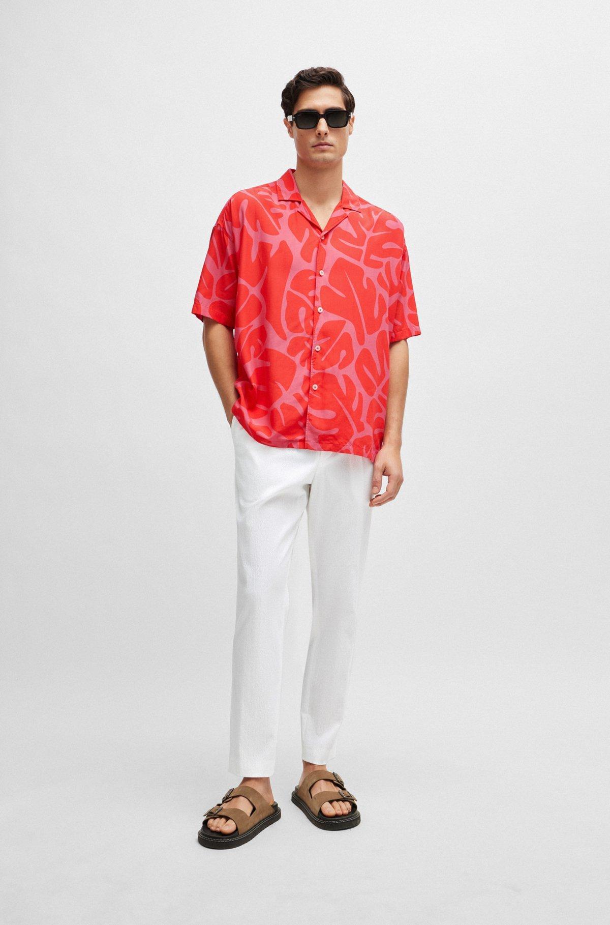 Relaxed-fit shirt in seasonal print with camp collar Product Image