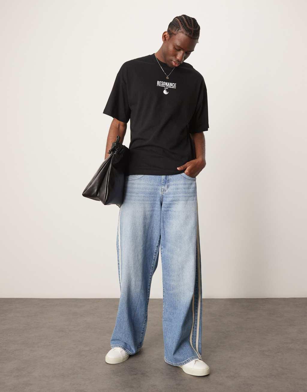 Selected Homme oversized T-shirt with yin yang backprint in black Product Image