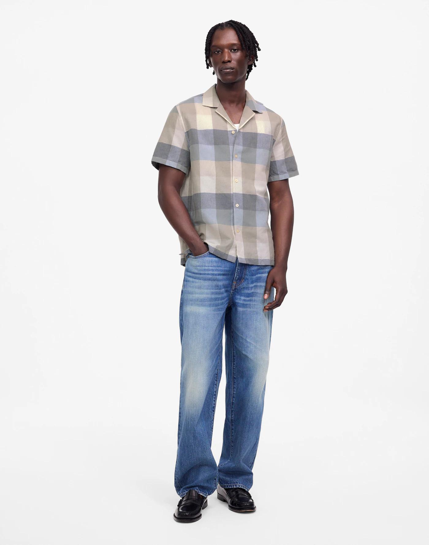 Short-Sleeve Button-Up Shirt in Cotton-Linen Blend Product Image