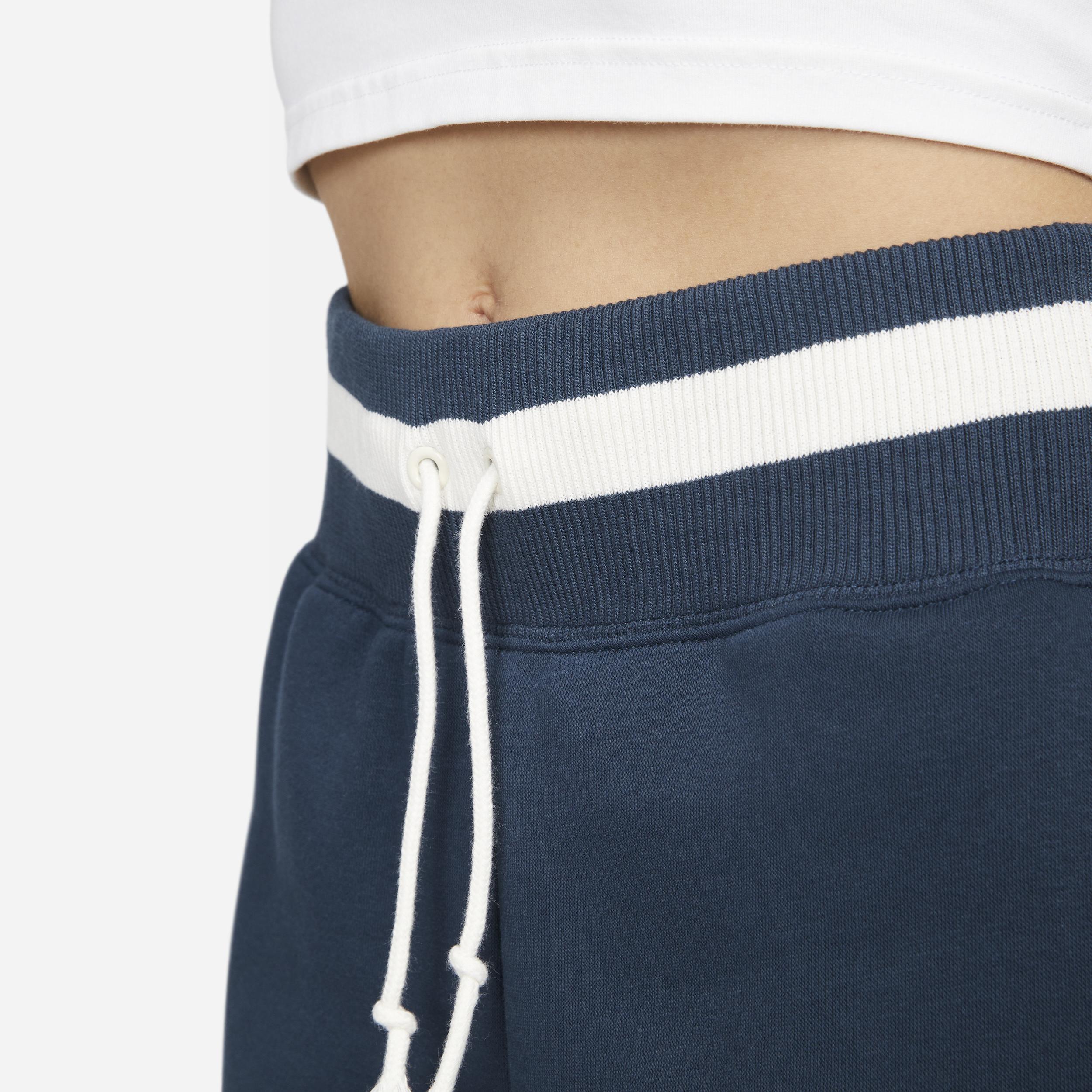 Nike Phoenix Fleece Campus shorts Product Image