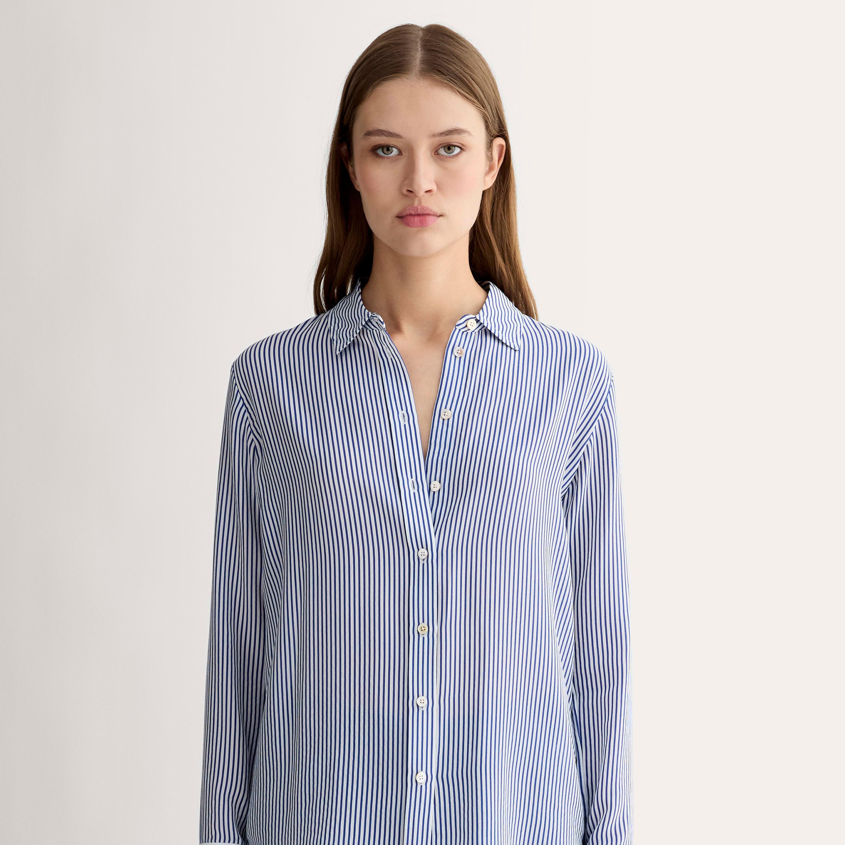 The Must-Have Shirt in Washable Silk Product Image
