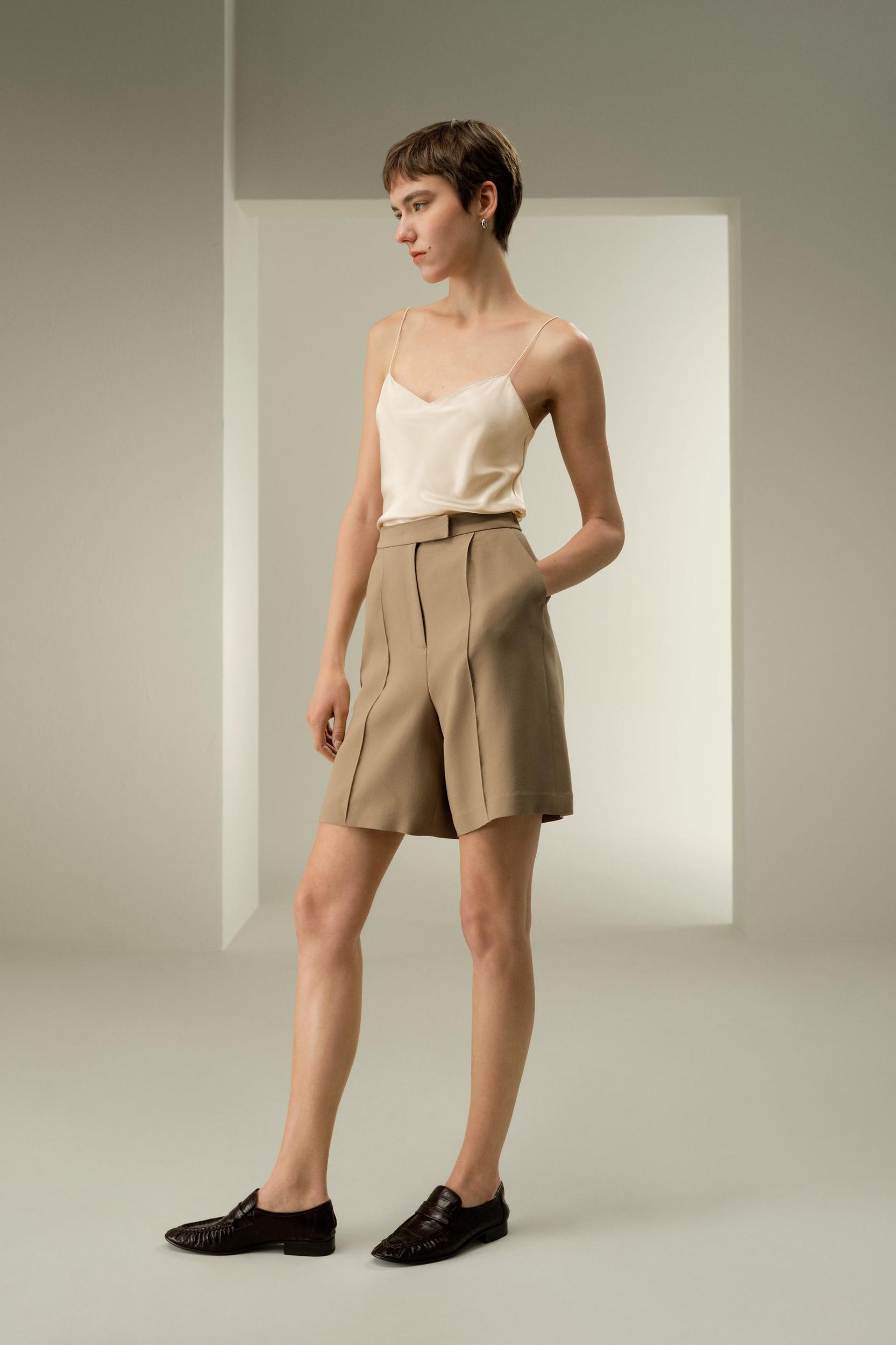 Silk-Wool Blend Polished Shorts Product Image