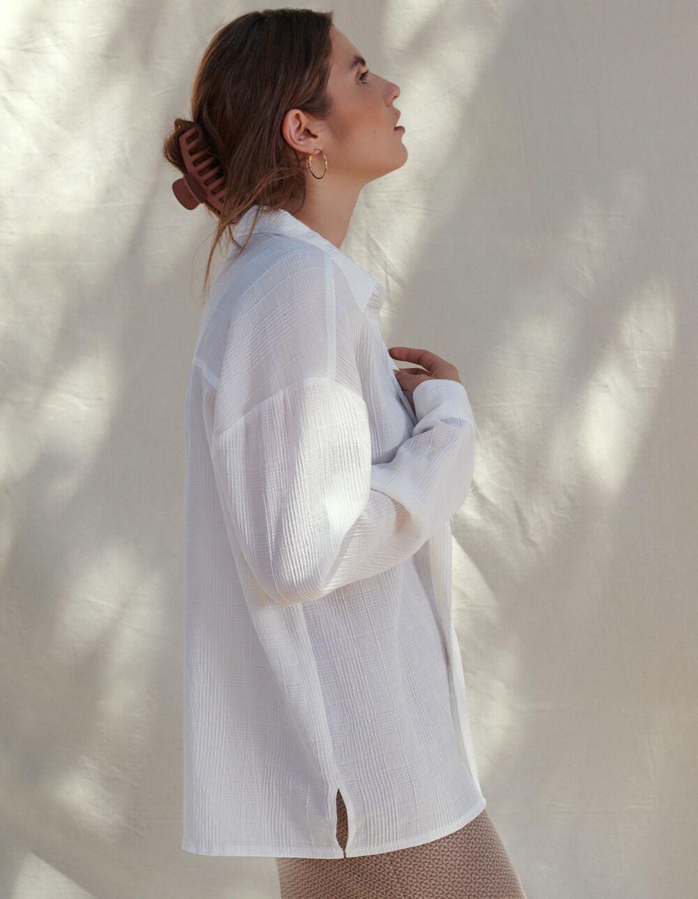 WEST OF MELROSE Womens Button Up Shirt - WHITE Product Image