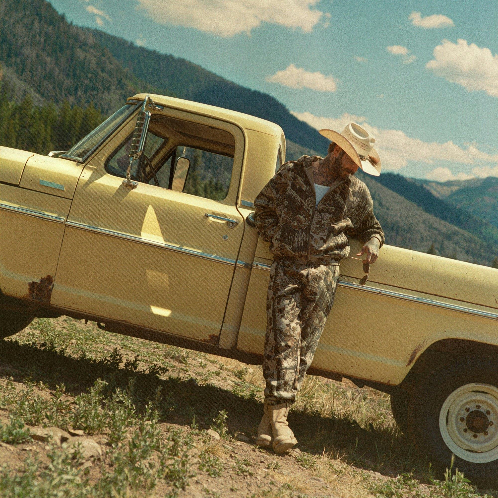 HEAVYWEIGHT FLEECE MENS REALTREE RELAXED JOGGER | REALTREE CAMO PRINT Product Image