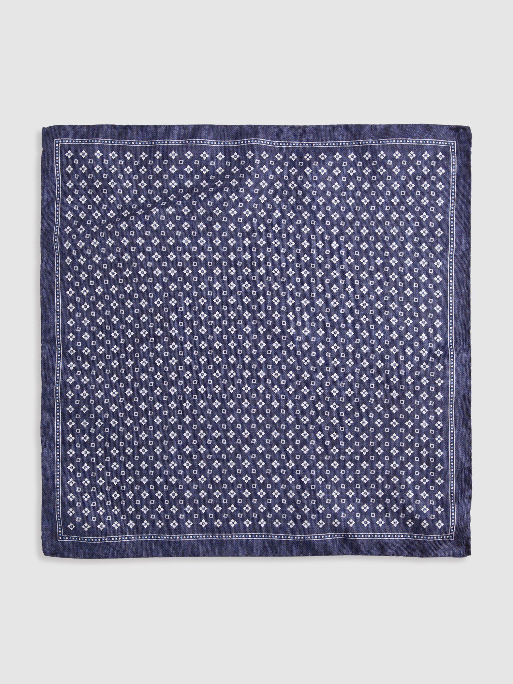 Tie And Pocket Square Gift Set in Navy Product Image