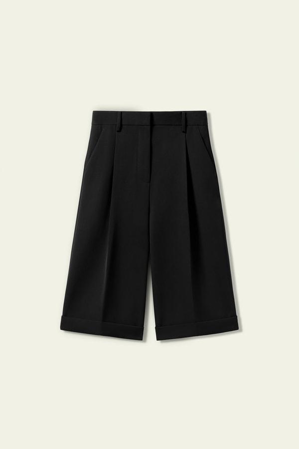 Tailored Knee-Length Wool Shorts Product Image