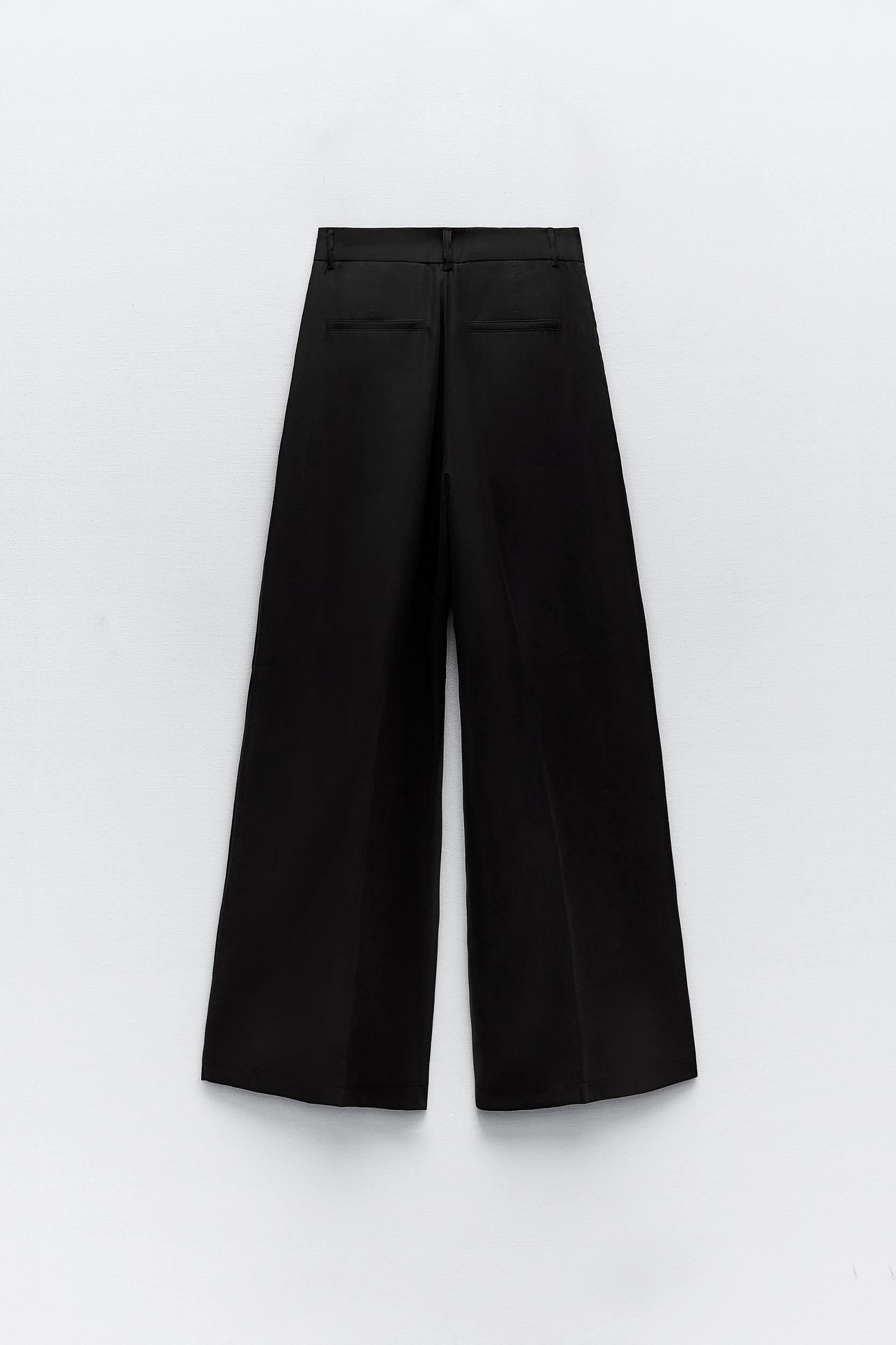 FLOWY PLEATED PANTS Product Image