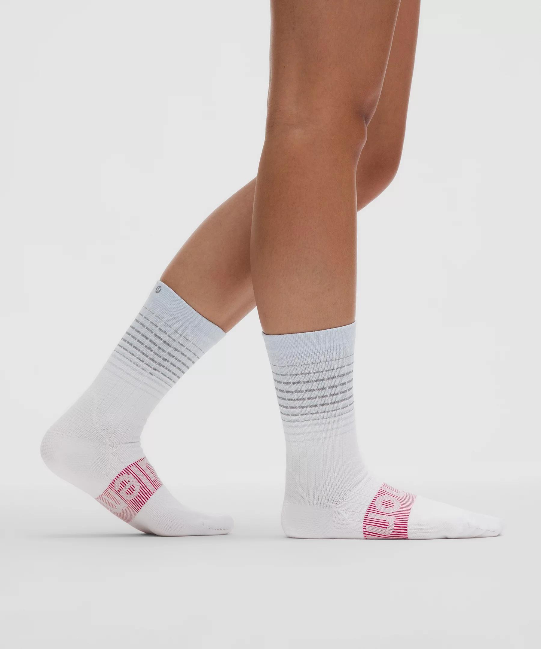 Women's Power Stride Crew Socks *Reflective Product Image