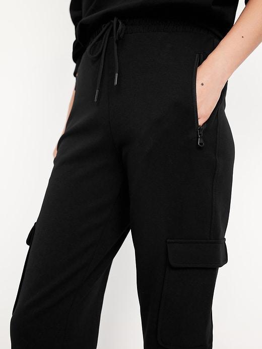 High-Waisted Dynamic Fleece Cargo Joggers Product Image