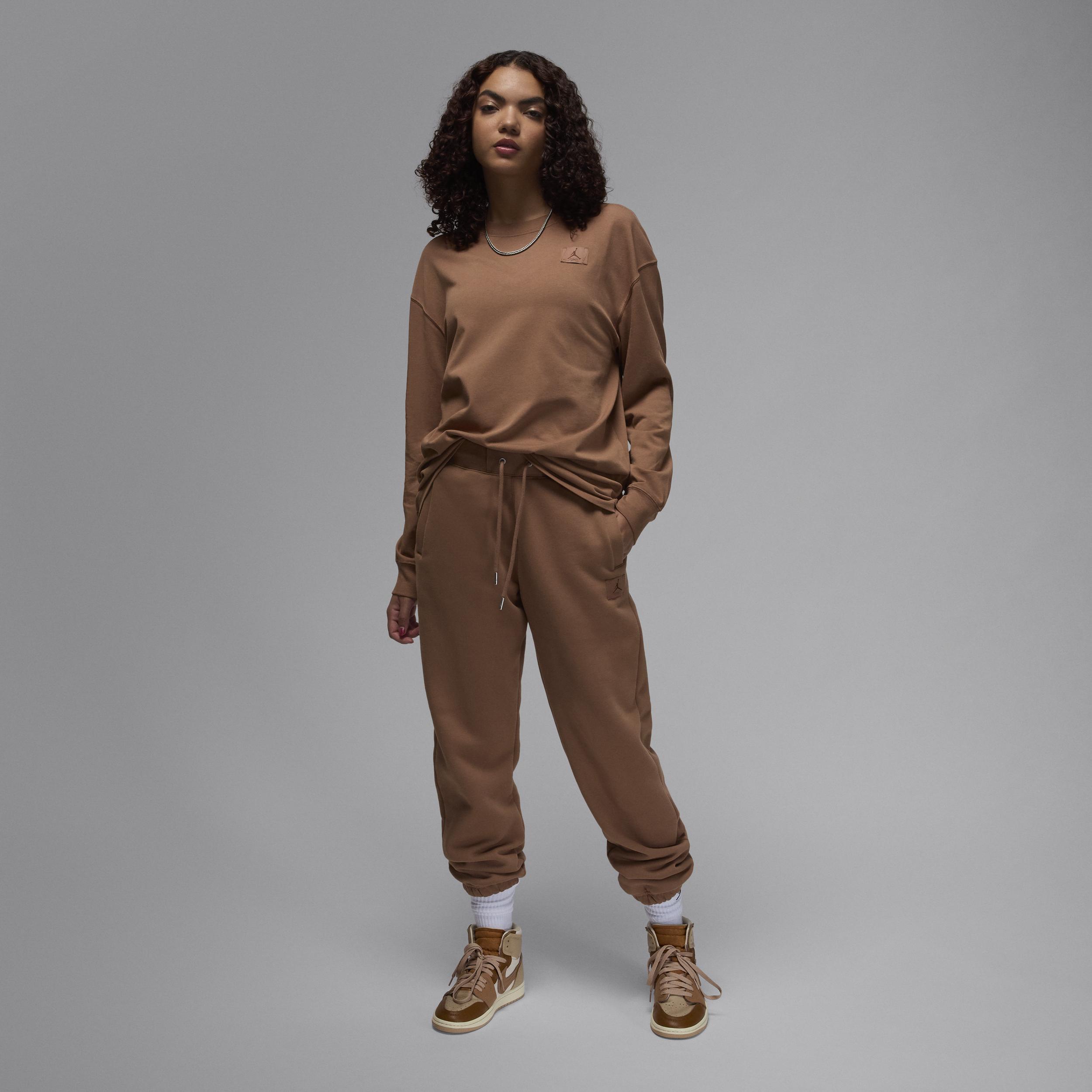 Jordan Women's Oversized Long-Sleeve T-Shirt Product Image