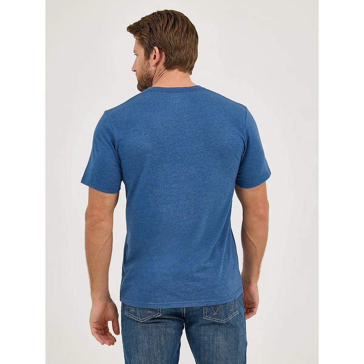 Men's Wrangler Rope Emblem Graphic T-shirt in Sienna Bison Product Image