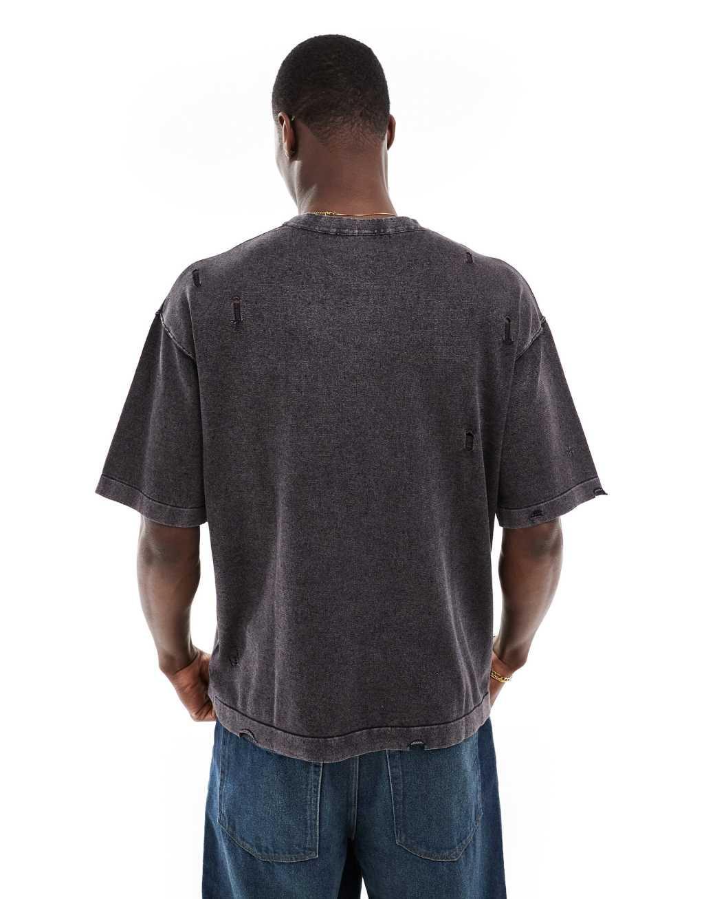 Bershka T-shirt in washed black Product Image
