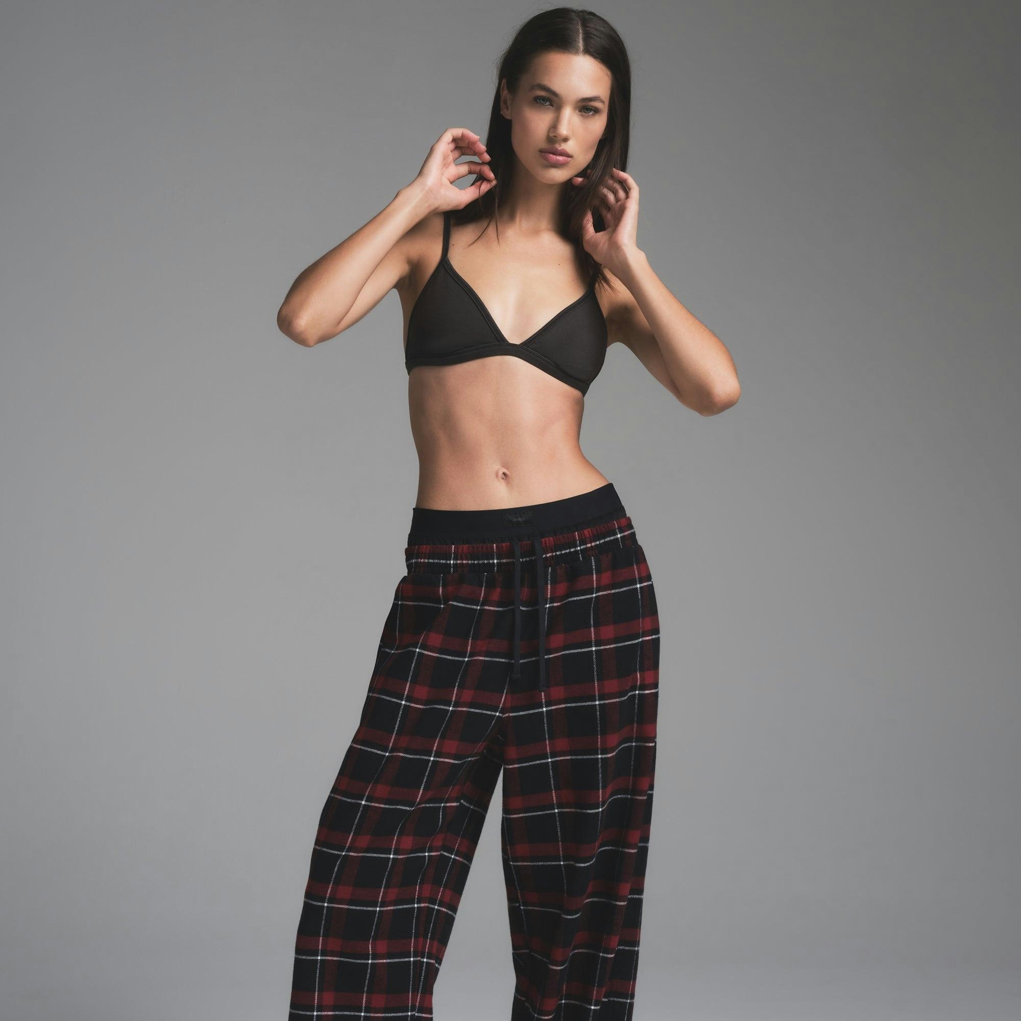 OUTDOOR FLANNEL OVERSIZED DOUBLE WAISTBAND PANT | MERLOT PLAID Product Image