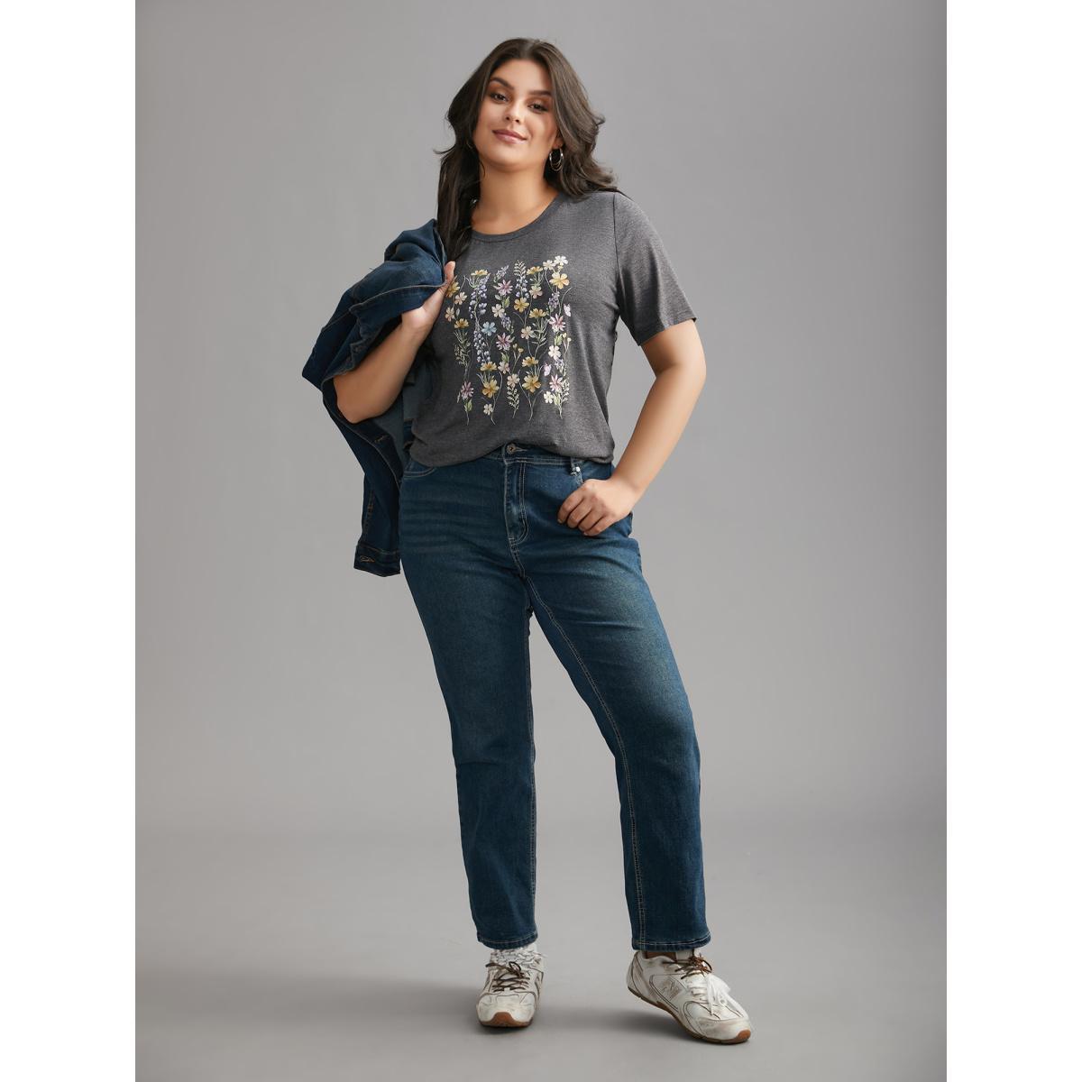 Plus Size Floral Crew Neck Stretchy T-Shirt DimGray Women Casual Non Natural Flowers Round Neck Everyday T-shirts BloomChic 10/M Product Image