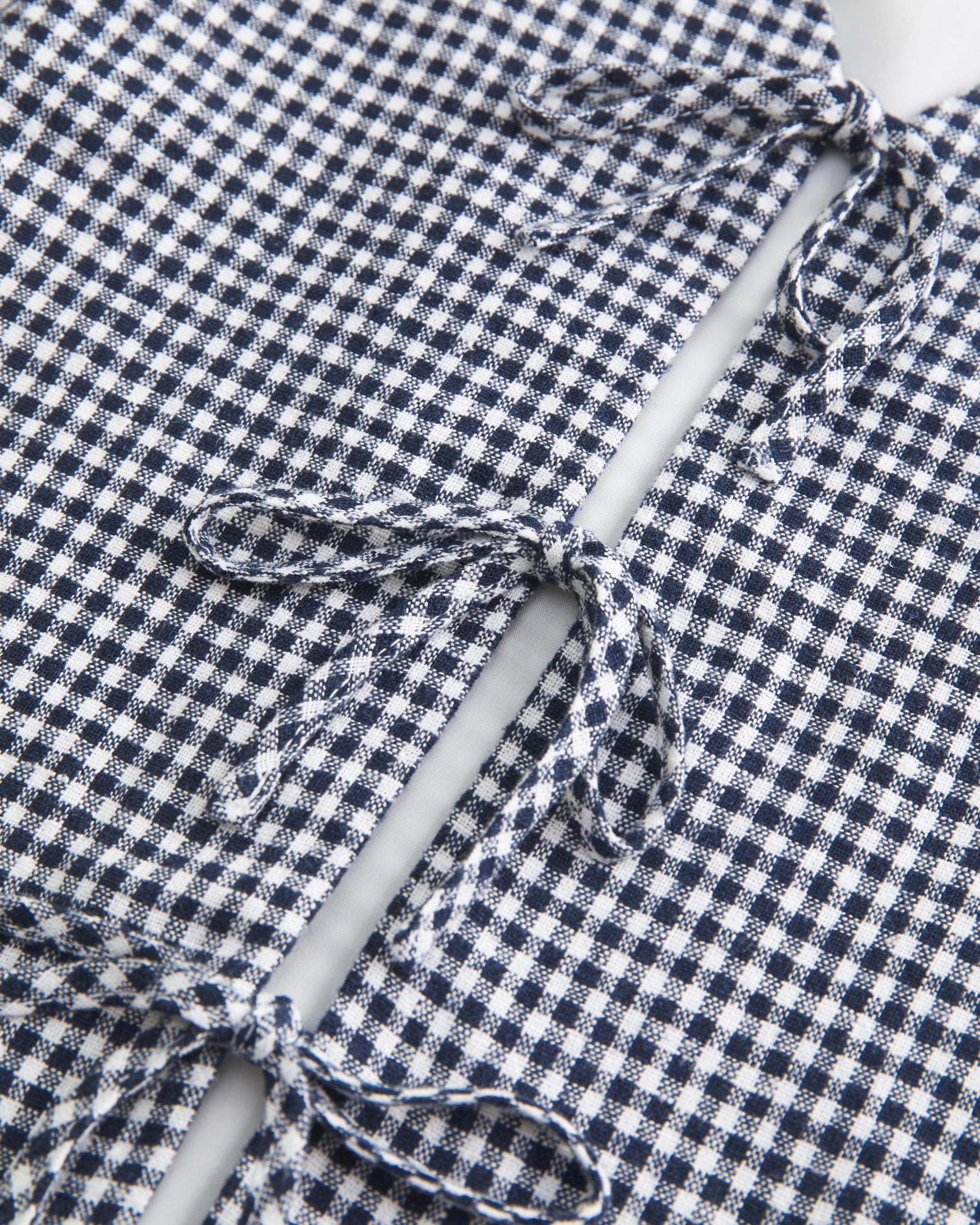 Easy Linen-Blend Tie-Front Vest Product Image