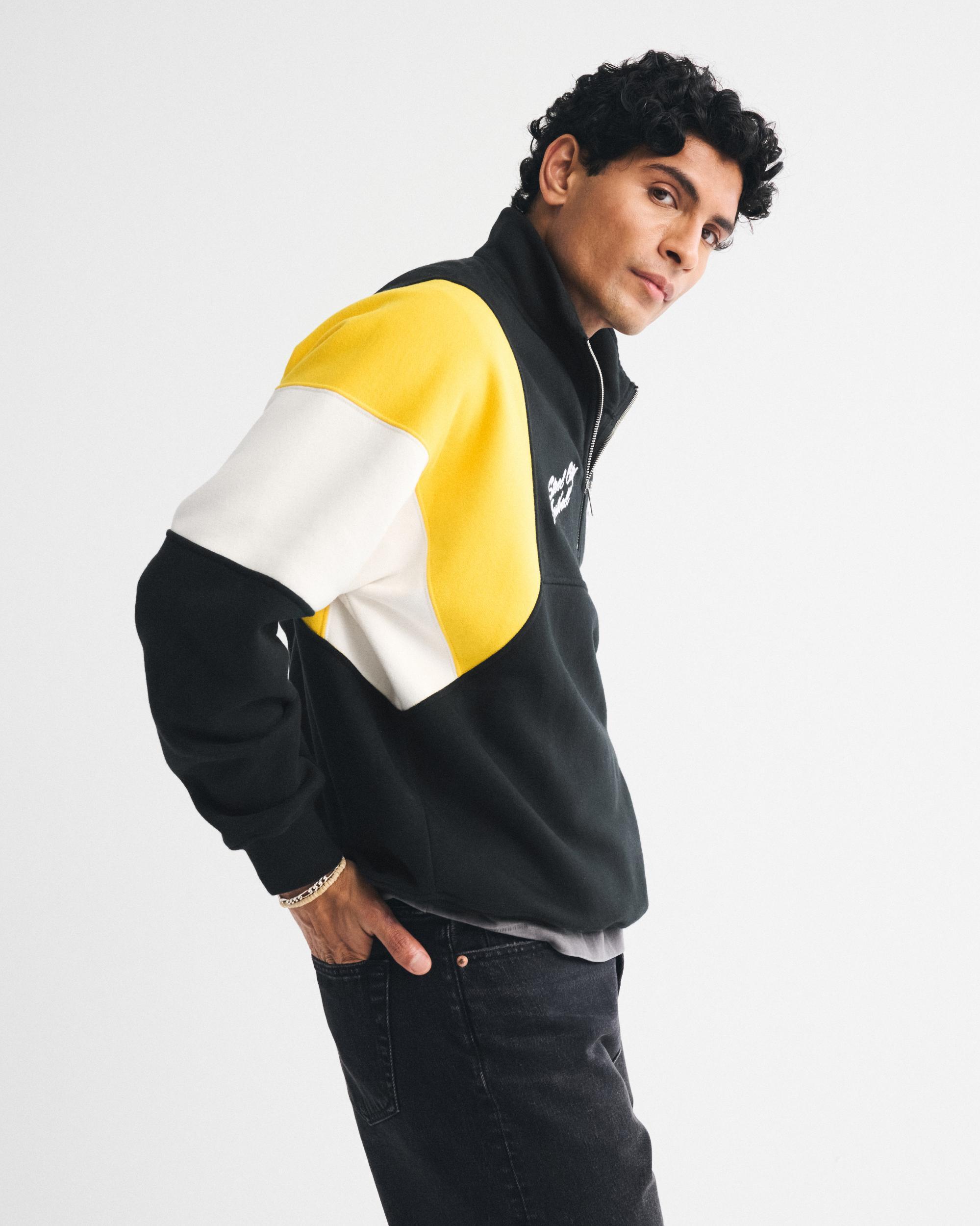 Dallas Cowboys Half-Zip Sweatshirt Product Image