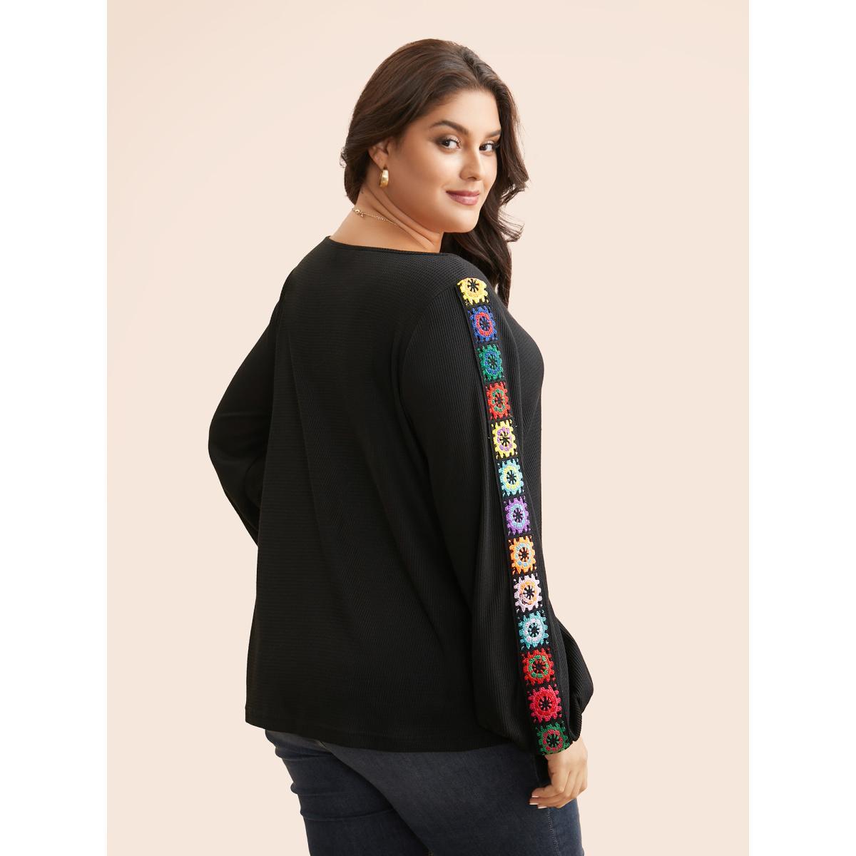 Plus Size Crew Neck Patchwork Crochet Floral T-shirt Black Women Casual Woven ribbon&lace trim Non Everyday T-shirts BloomChic 28/5X Product Image