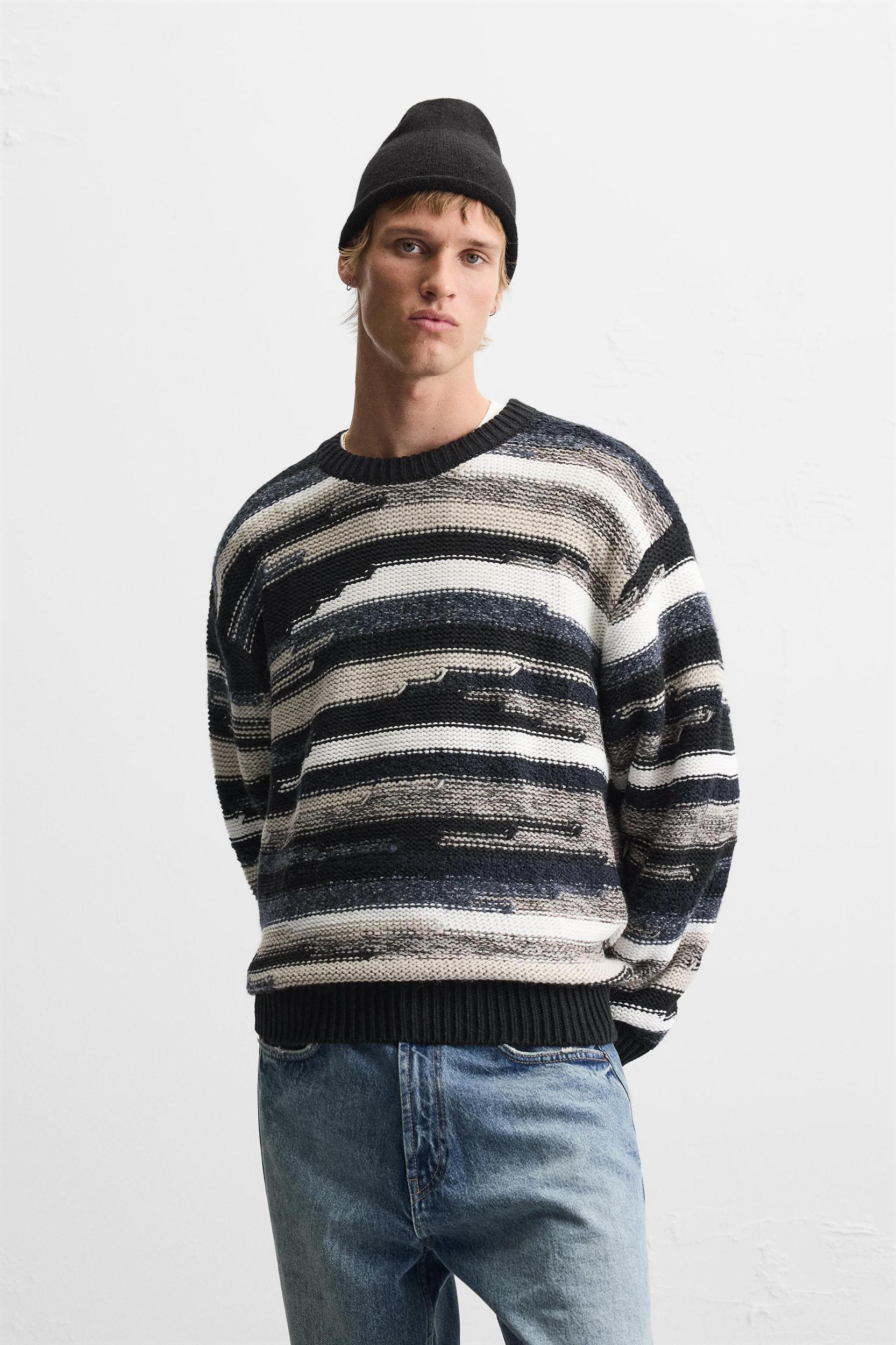 GEOMETRIC JACQUARD SWEATER Product Image