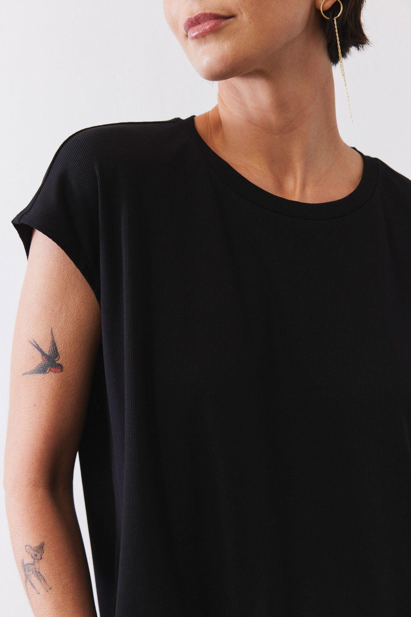 The Ribbed Tuck-In Tee Product Image