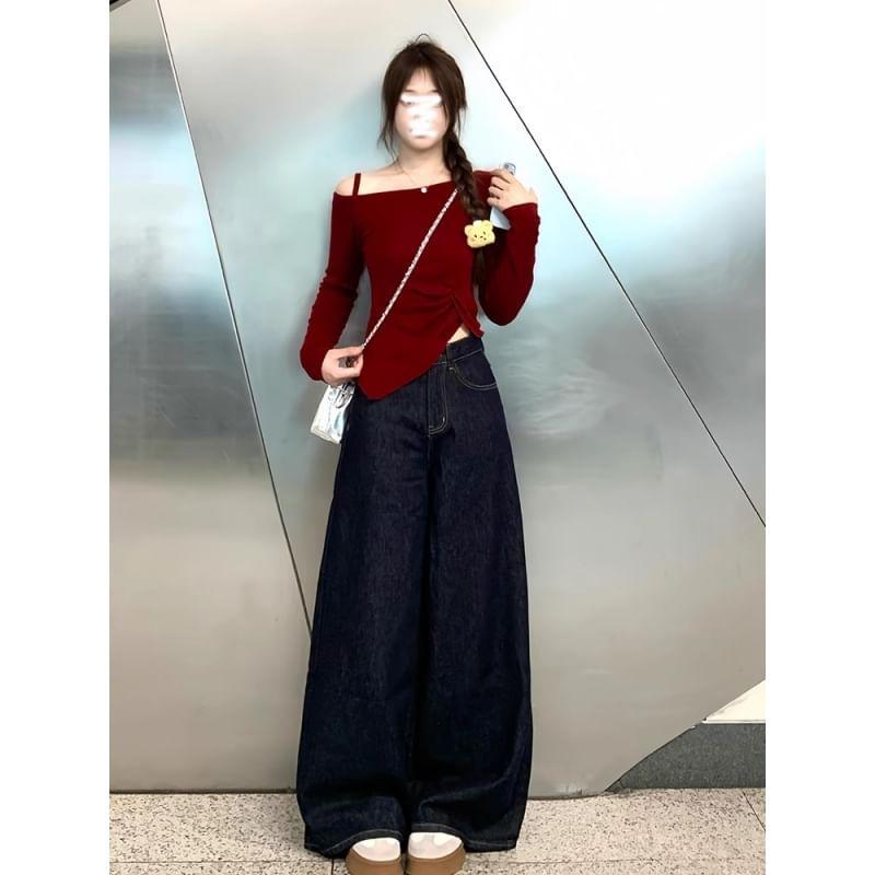 Long-Sleeve Cold-Shoulder Plain Asymmetrical Knit Top Product Image