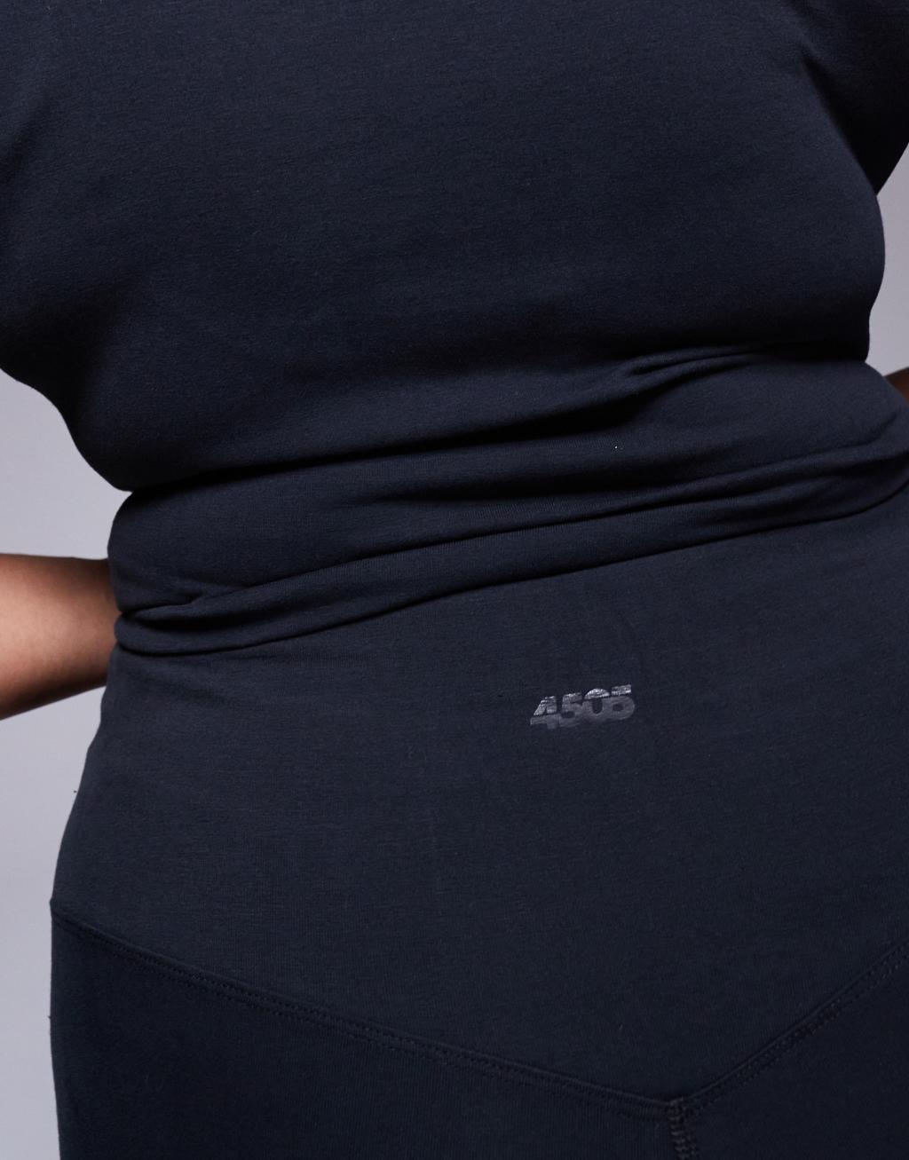 4505 Icon Curve soft touch yoga leggings in black   Product Image
