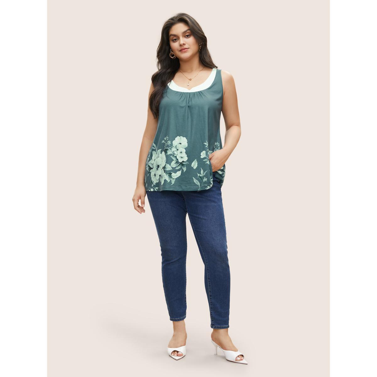 Plus Size Boho Print Contrast Notched Tank Top Women Green Elegant Gathered Notched collar Everyday Tank Tops Camis BloomChic 30/6X Product Image
