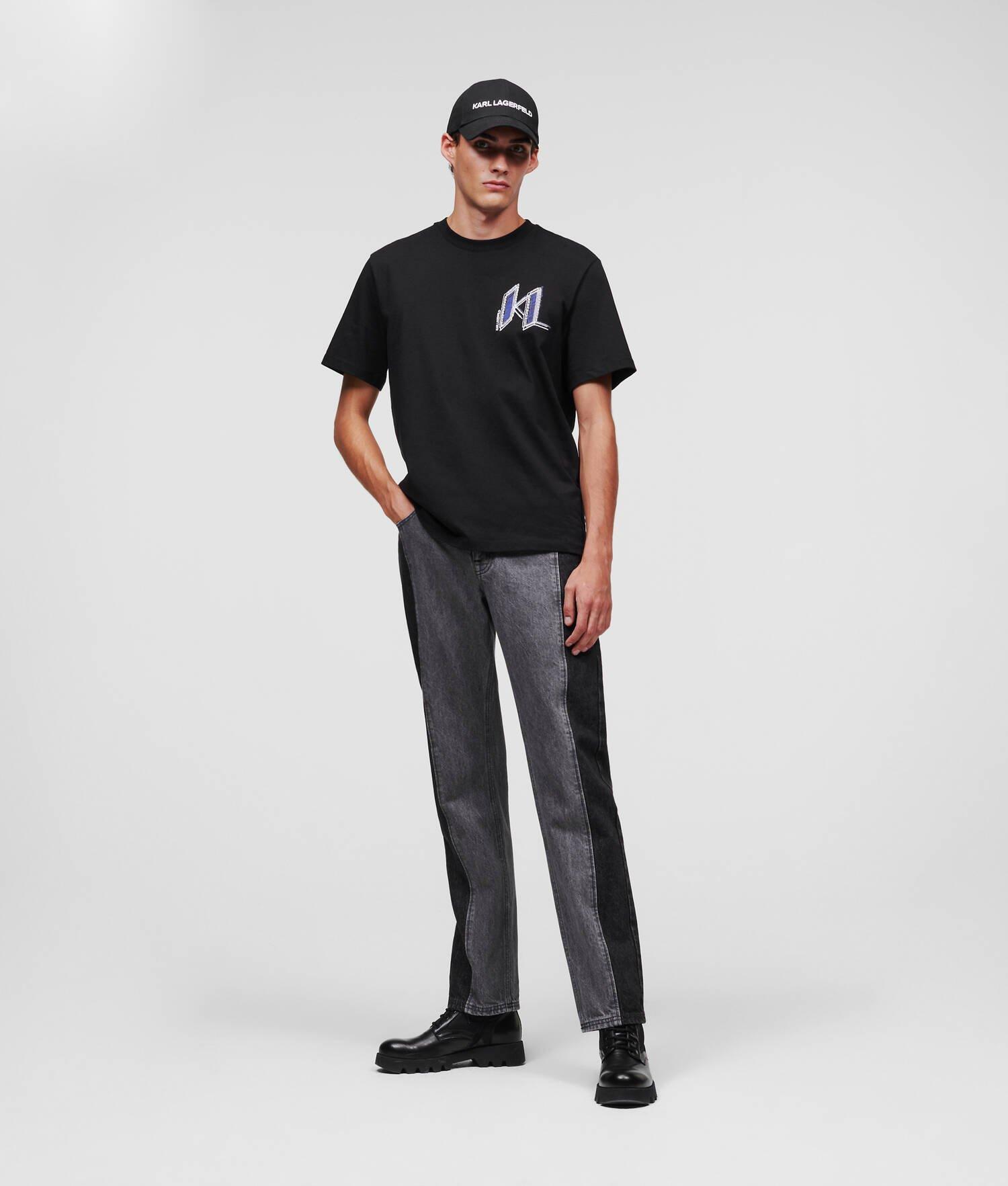GRAFFITI KL GRAFFITI ARTWORK T-SHIRT Product Image