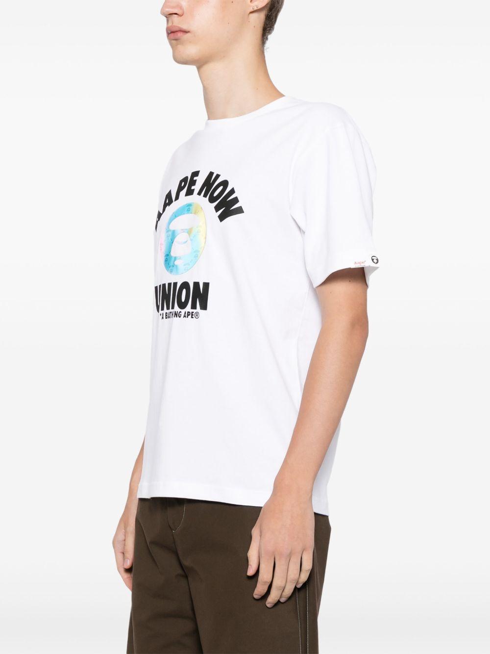 graphic-print cotton T-shirt Product Image