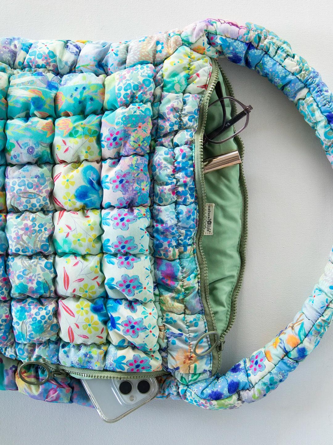 Puffy Fit-It-All Bag Product Image