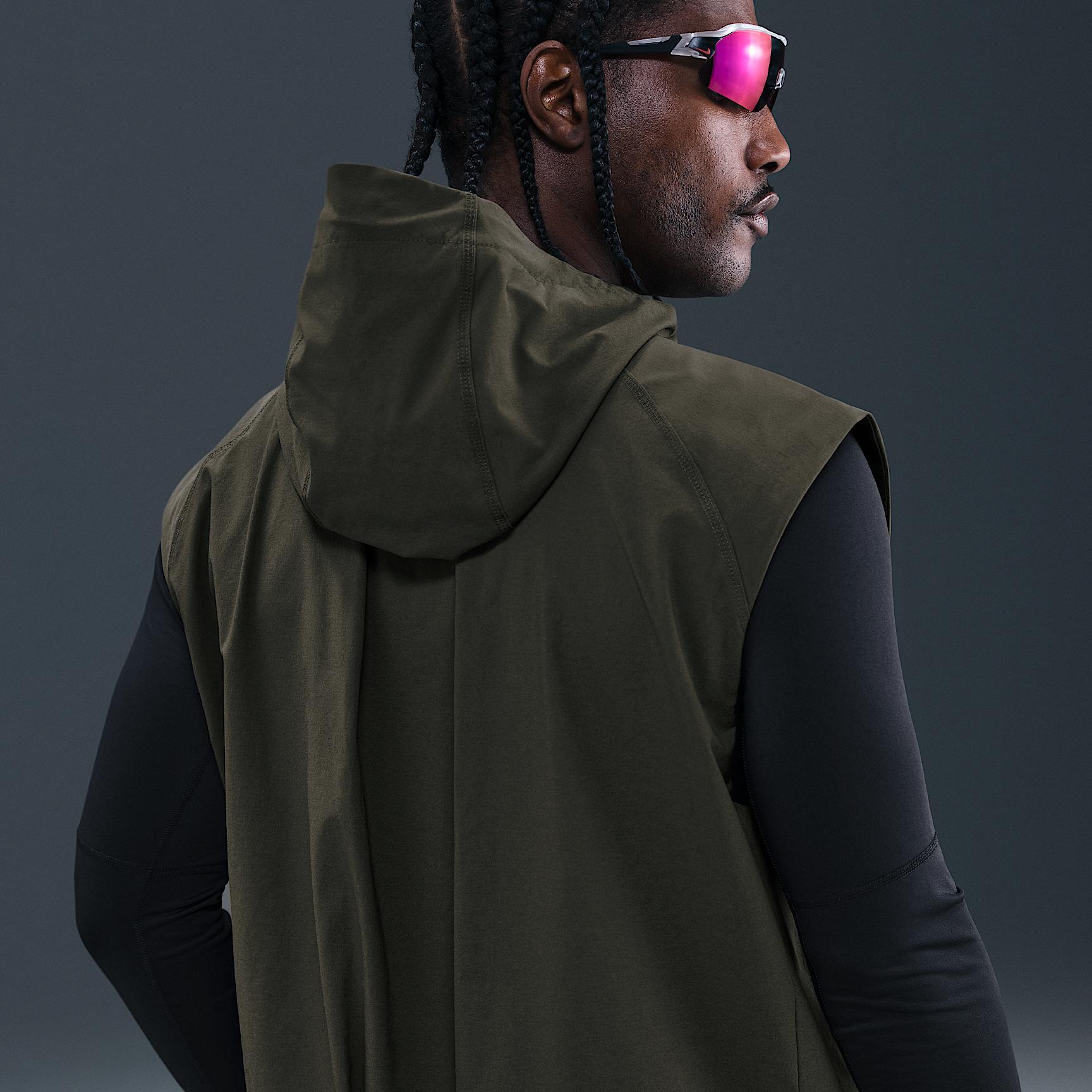 Nike Tech Men's Dri-FIT Woven Windrunner Vest Product Image