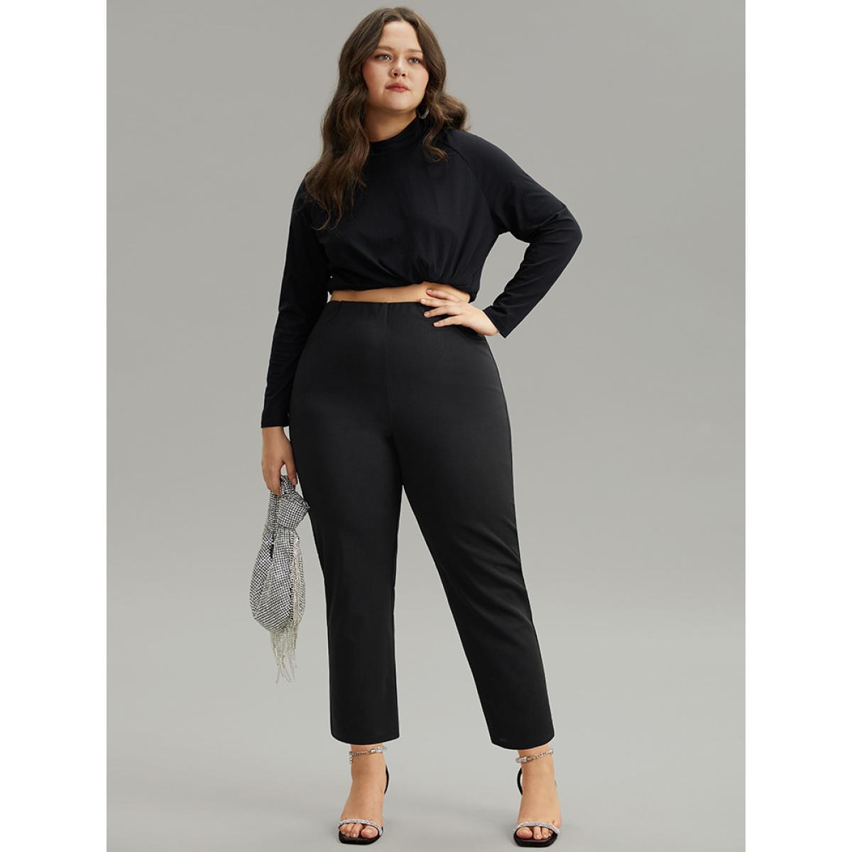 Plus Size Plain Pocket Bodycon Ankle Pants Women Black Work From Home Bodycon High Rise Work Pants BloomChic 26/4X Product Image
