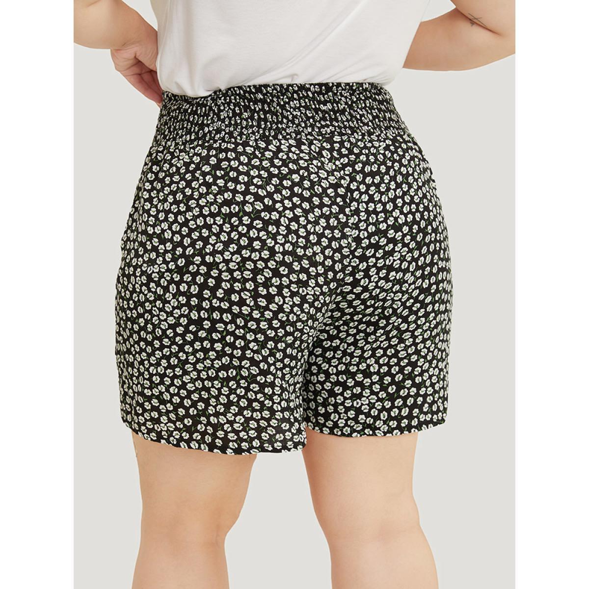 Plus Size Ditsy Floral Pocket Shirred Waist Shorts Women BlackFlower Elegant Shirred Dailywear Shorts BloomChic 18-20/2X Product Image