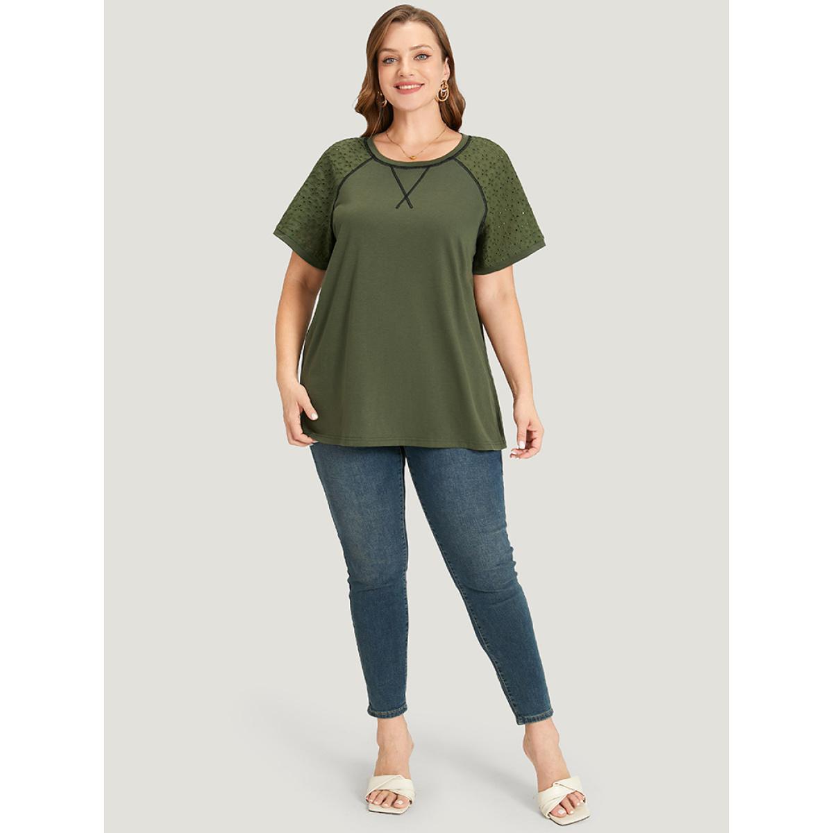 Plus Size Plain Patchwork Broderie Anglaise Raglan Sleeve T-shirt ArmyGreen Women Elegant Plain Plain Round Neck Dailywear T-shirts BloomChic 30/6X Product Image