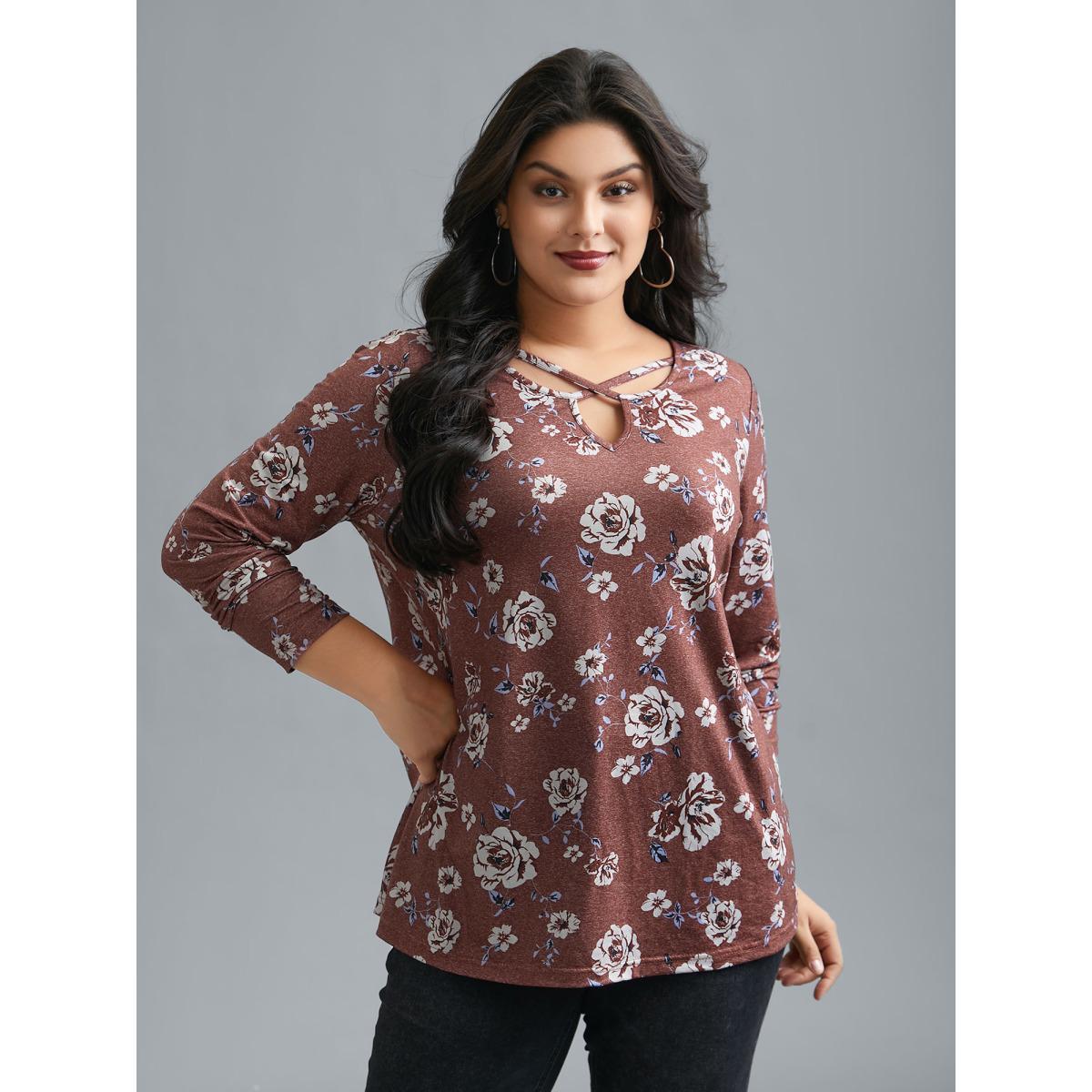 Plus Size Notched Collar Floral Crisscross T-Shirt Scarlet Women Casual Cut-Out Natural Flowers Notched collar Everyday T-shirts BloomChic 22-24/3X Product Image