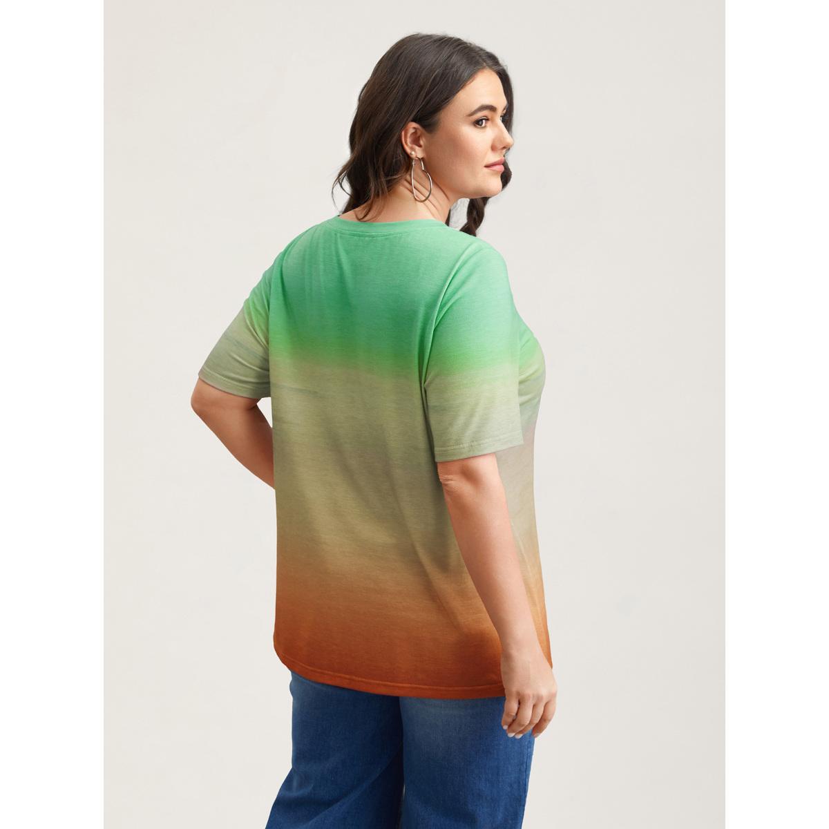 Plus Size Gradient Beach Print Fitted T-Shirt Malachitegreen Women Casual Contrast Tropical Round Neck Everyday T-shirts BloomChic 18-20/2X Product Image