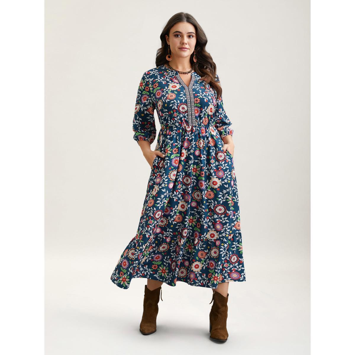 Plus Size Floral Print Stretchy-Waist Pockets Maxi Dress Navy Women Resort Non Flat collar with V-notch Elbow-length sleeve Curvy BloomChic 30/6X Product Image