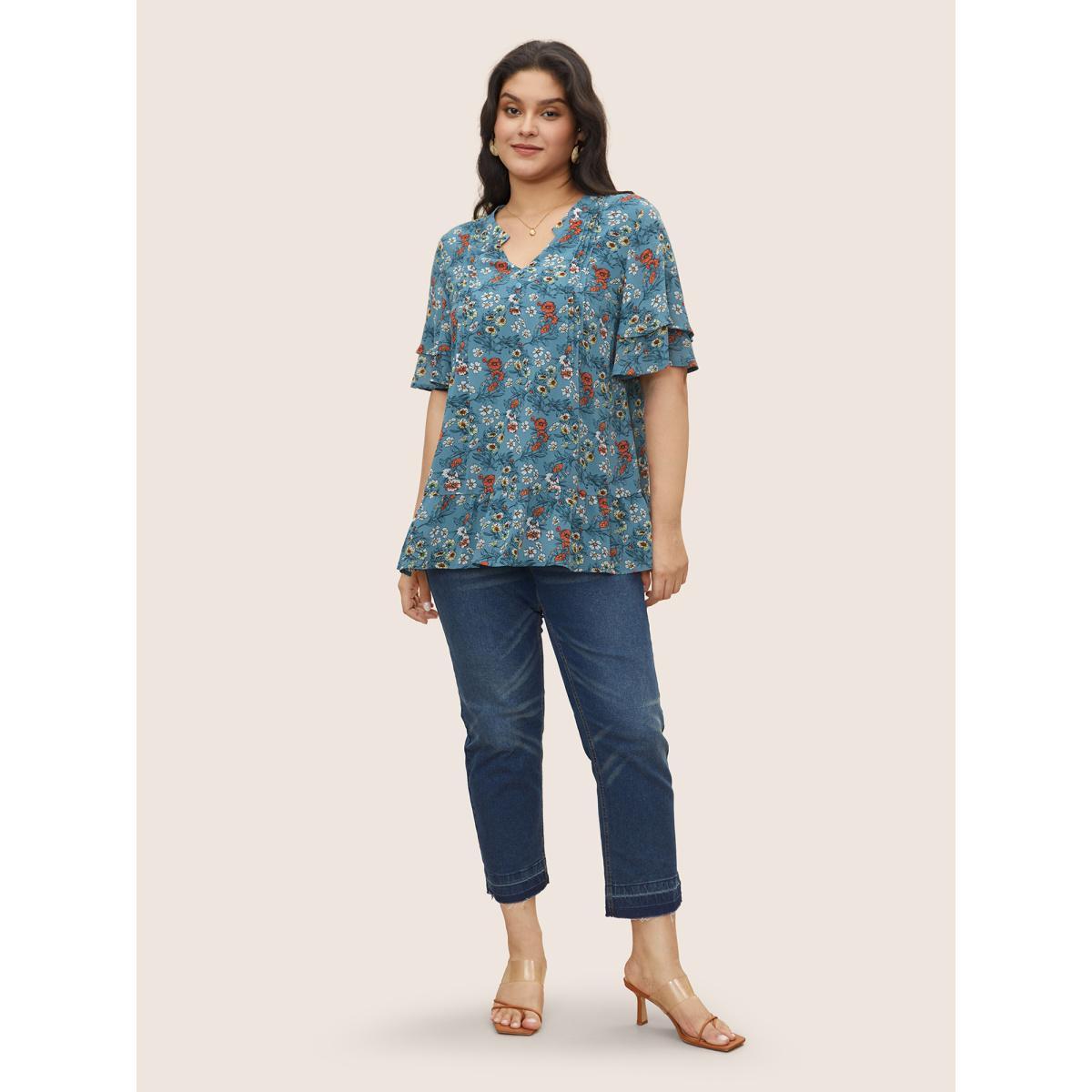 Plus Size Cerulean Floral Tucked Seam Notched Collar Blouse Women Elegant Short sleeve Notched collar Everyday Blouses BloomChic 28/5X Product Image