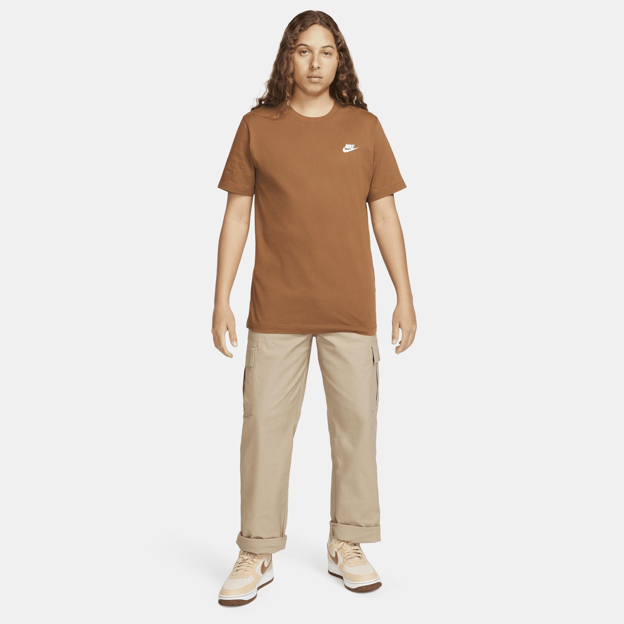 Nike Club Unisex T-shirt Product Image