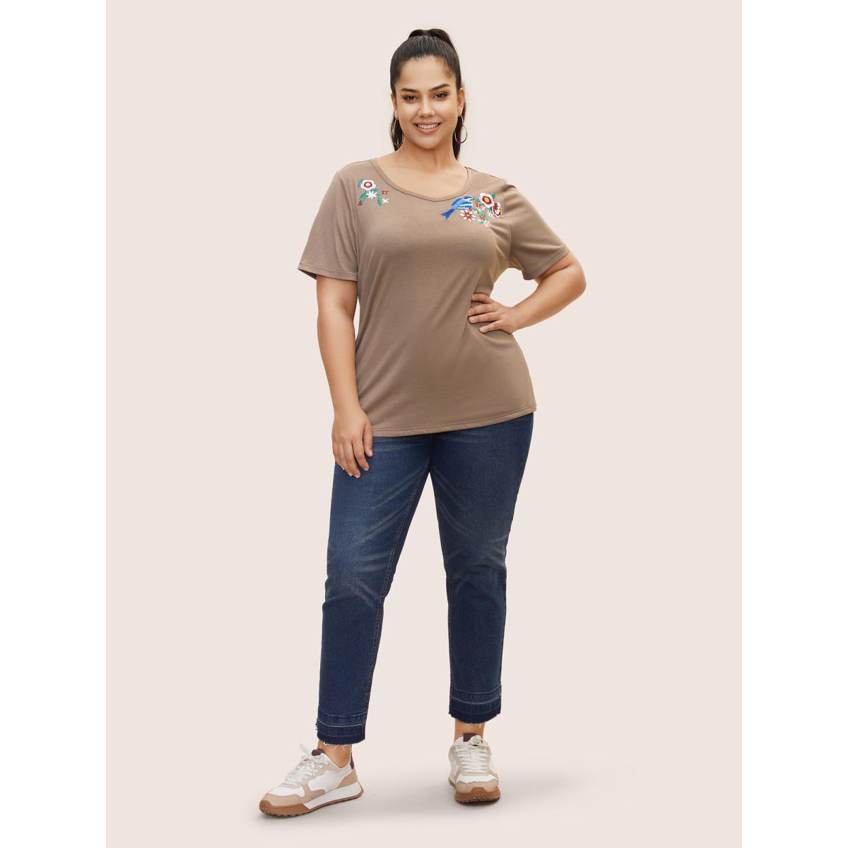 Plus Size Heart Neckline Natural Floral Embroidered T-shirt LightBrown Women Casual Contrast Natural Flowers Heart neckline Everyday T-shirts BloomChic 28/5X Product Image
