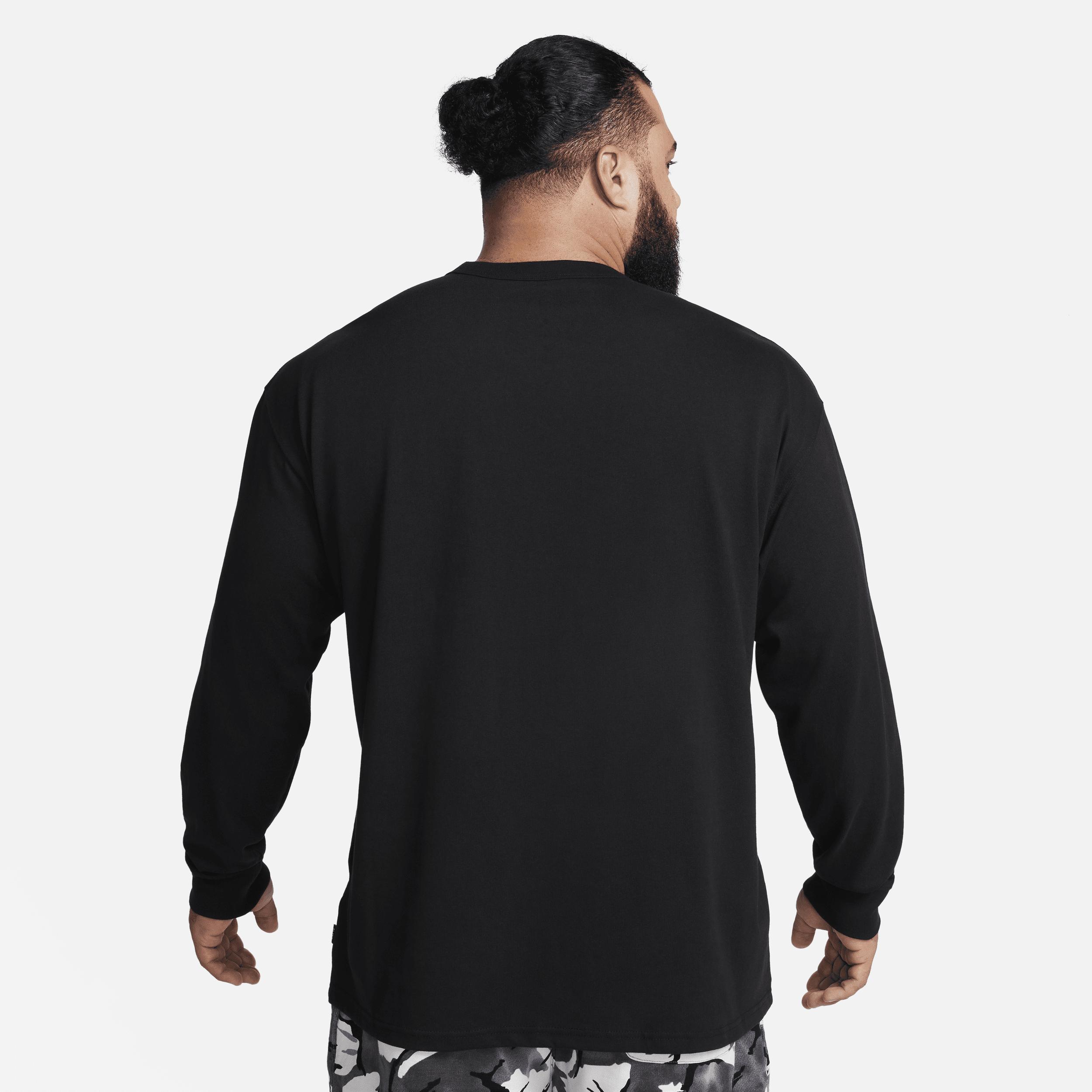 Nike Mens Sportswear Premium Essentials Long-Sleeve Pocket T-Shirt Product Image