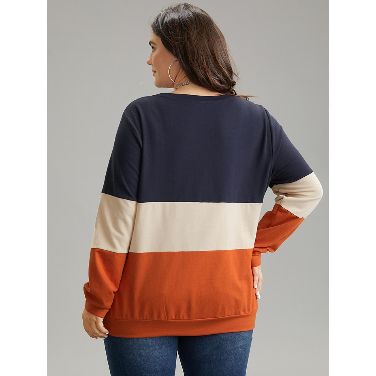 Plus Size Colorblock Contrast Crew Neck Kangaroo Pocket Sweatshirt Women Multicolor Casual Contrast Round Neck Dailywear Sweatshirts BloomChic 22-24/3X Product Image