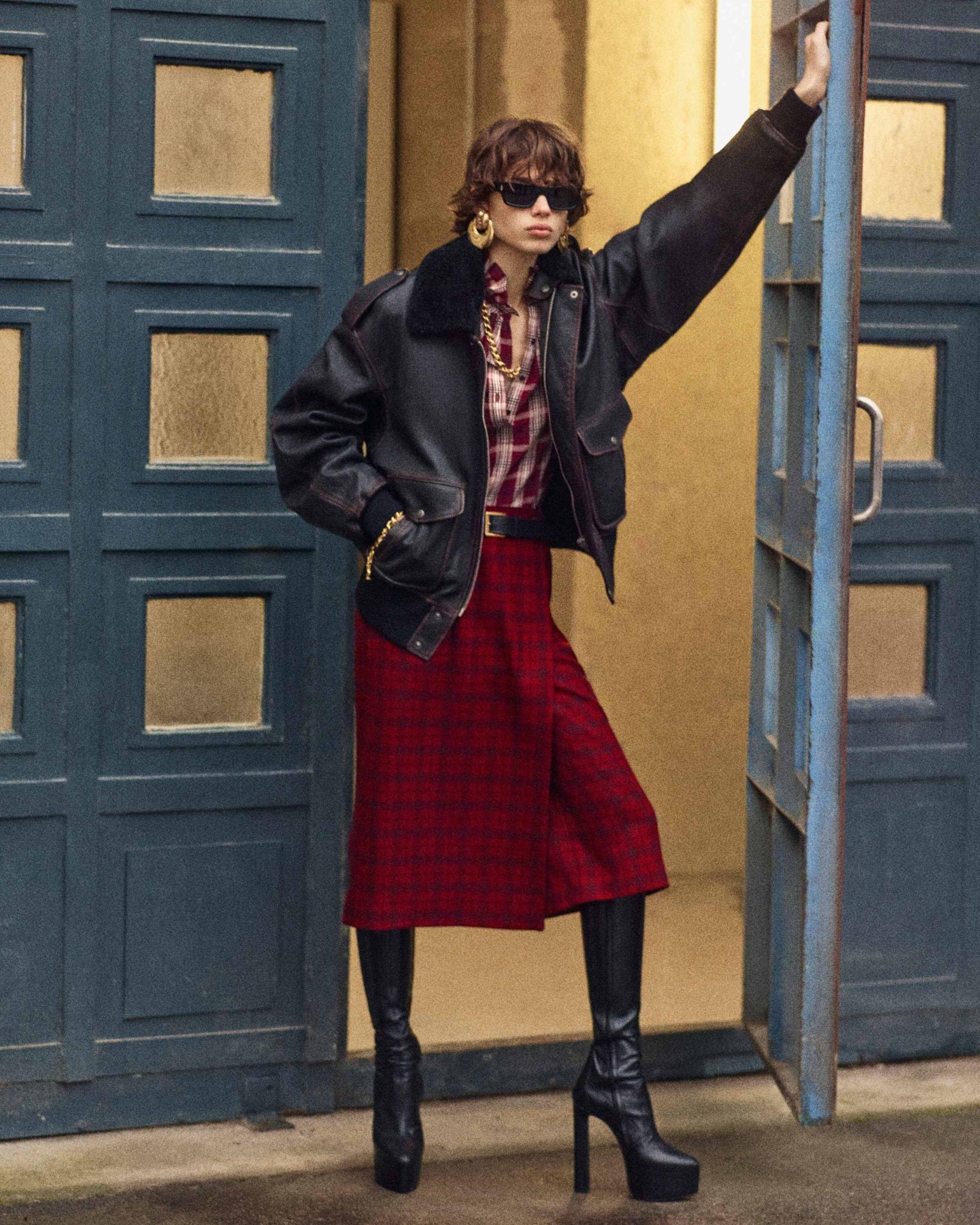 bomber jacket in vintage grained lambskin and shearling Product Image