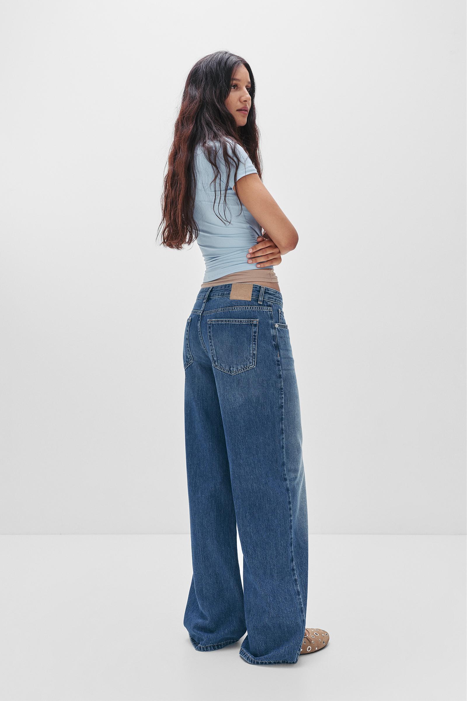 Low-rise loose fit jeans Product Image