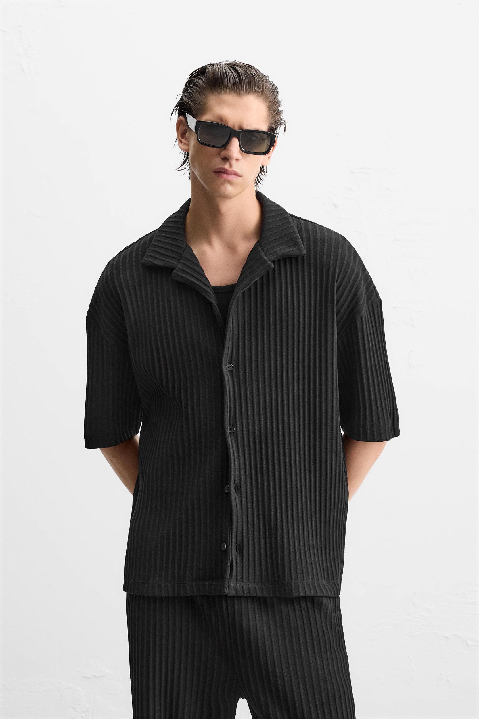 PLEATED SHIRT Product Image