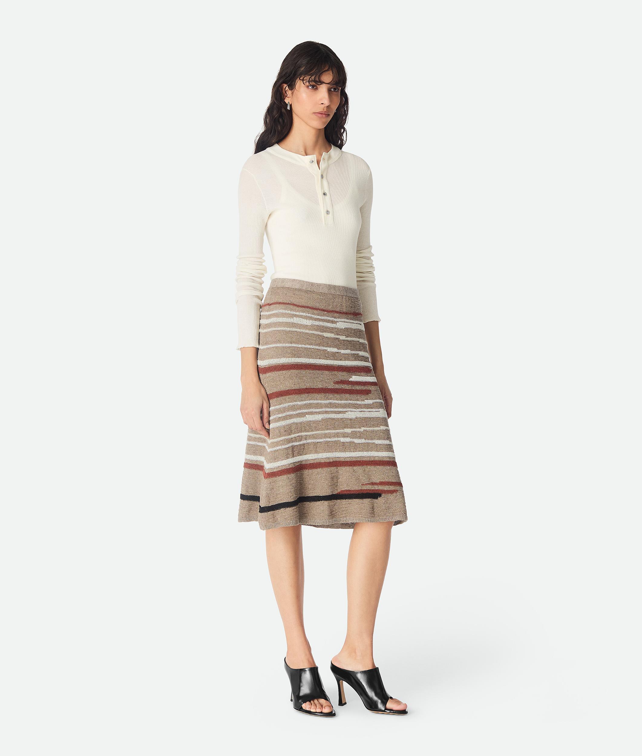 Women's Linen And Cotton Skirt in Stonemel/maple/chalk Product Image