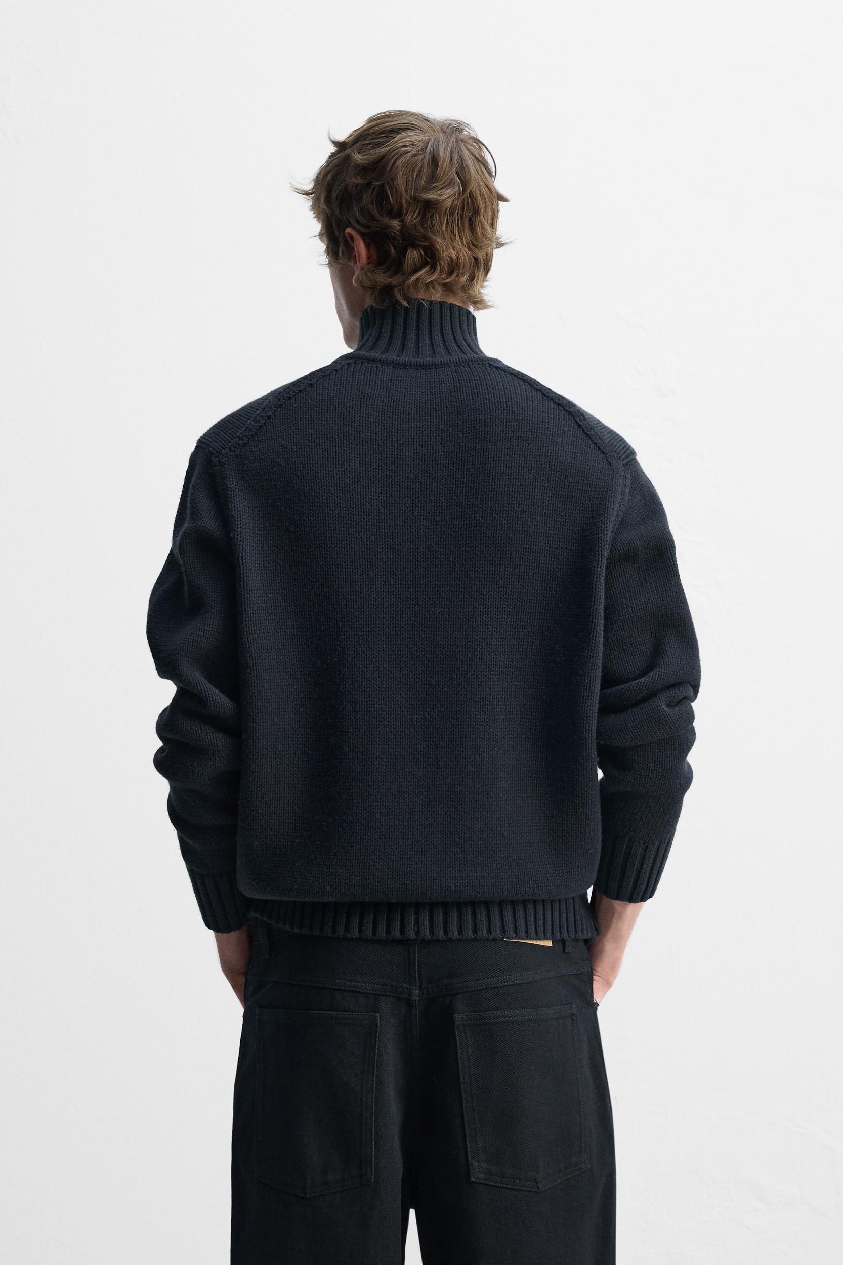 COTTON-WOOL BUTTON SWEATER Product Image
