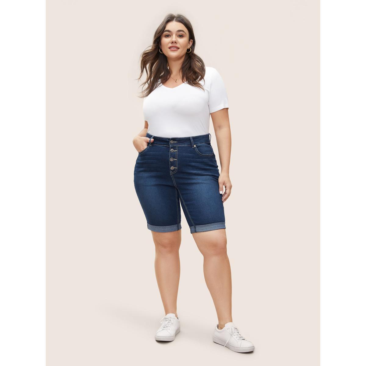 Plus Size Button Fly Roll Hem Skinny Denim Shorts Women Indigo Non High stretch Everyday Slanted pocket Casual Denim Shorts BloomChic 26/4X Product Image