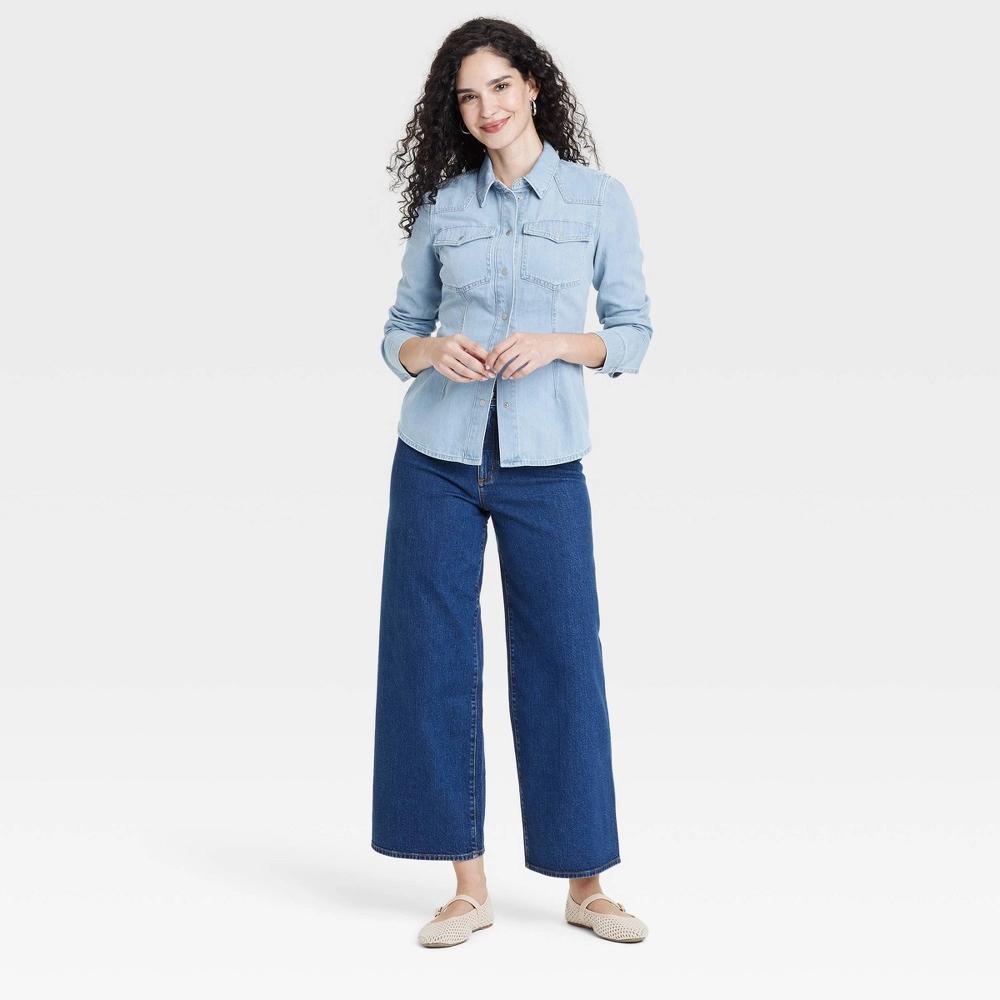 Women's Slim Fit Tailored Long Sleeve Western Shirt - Universal Thread™ Medium Wash 12: Front Pocket Product Image