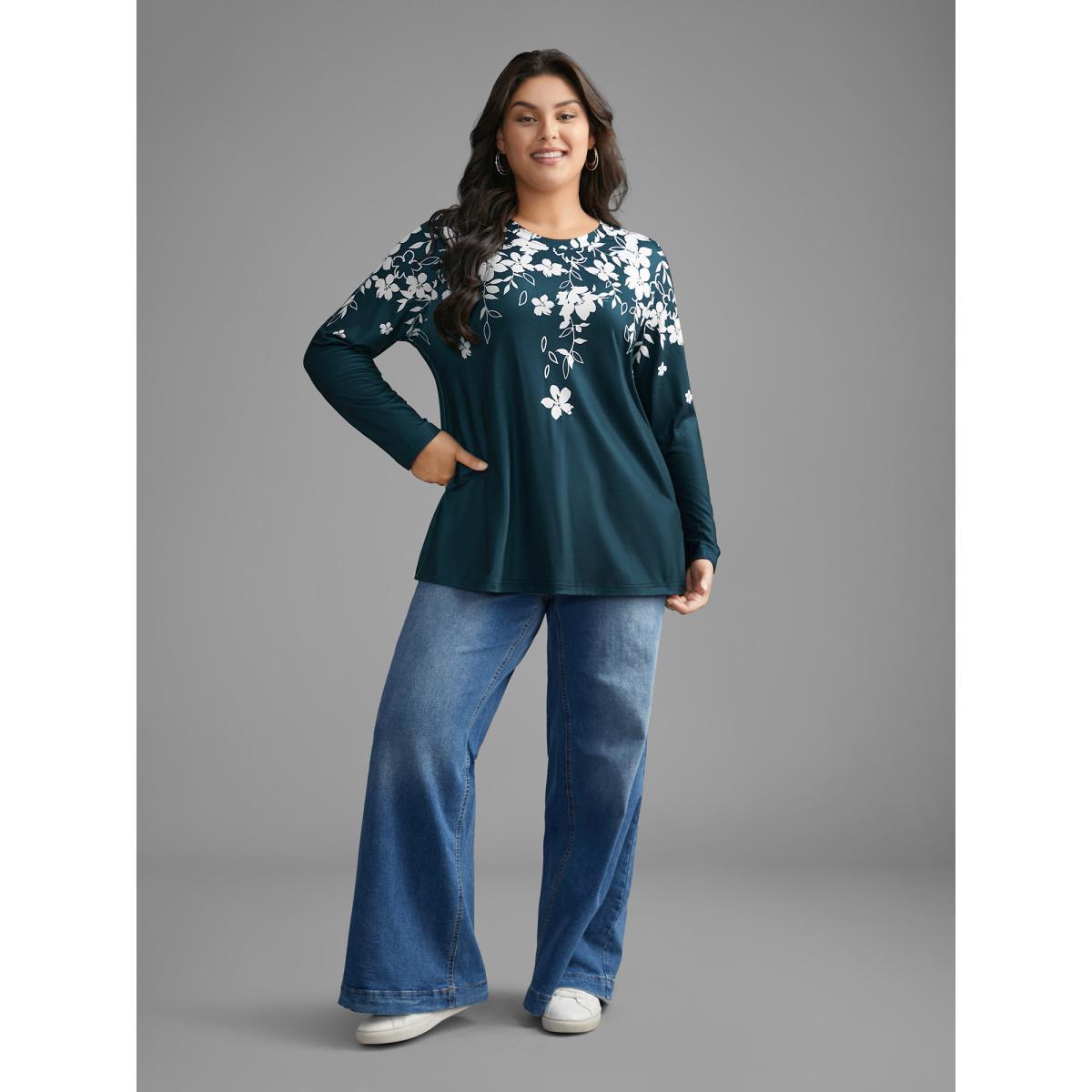 Plus Size Round Neck Boho Print T-Shirt Cyan Women Casual Contrast Natural Flowers Round Neck Everyday T-shirts BloomChic 12/L Product Image