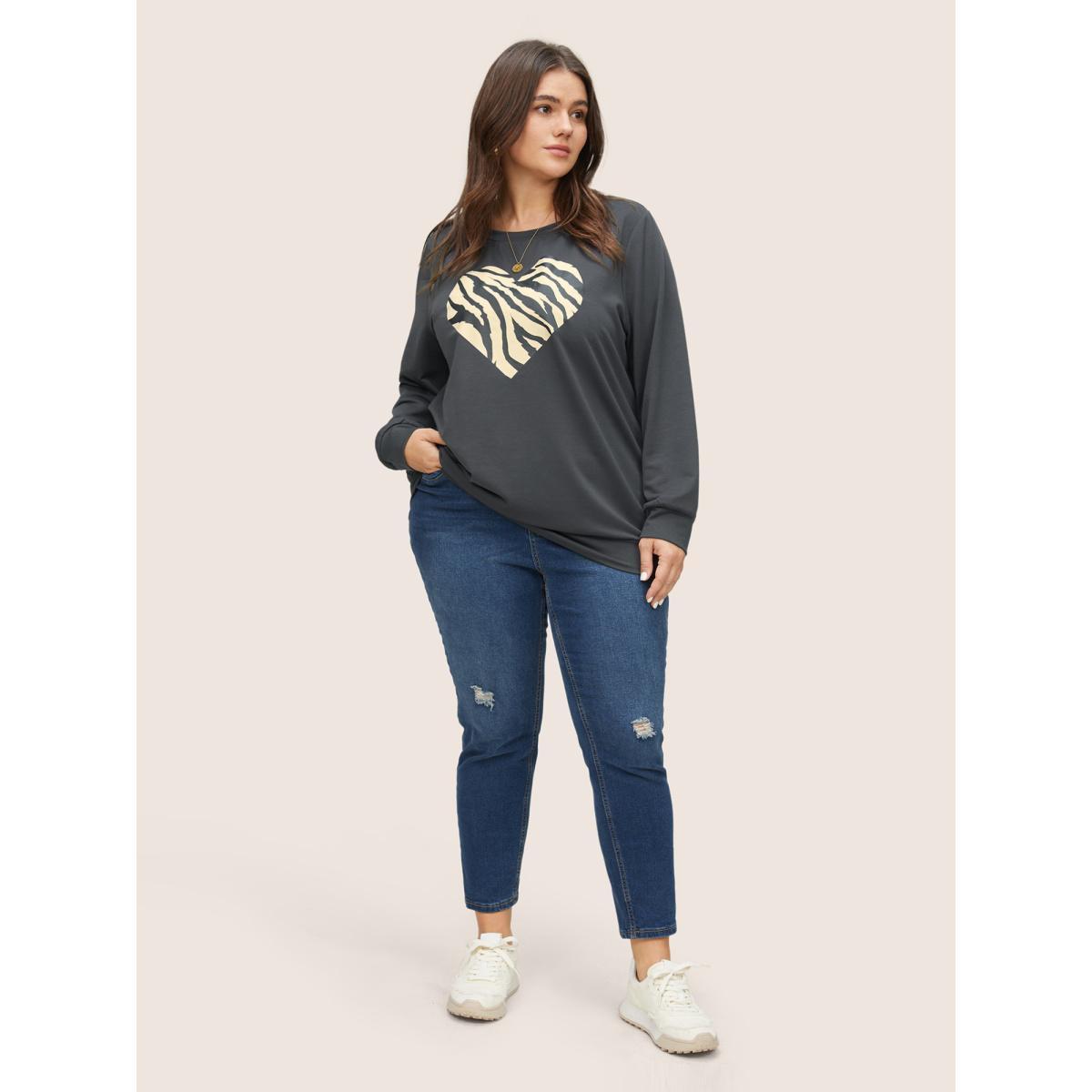 Plus Size Heart Pattern Contrast Crew Neck Sweatshirt Women DimGray Casual Non Everyday Sweatshirts BloomChic 22-24/3X Product Image